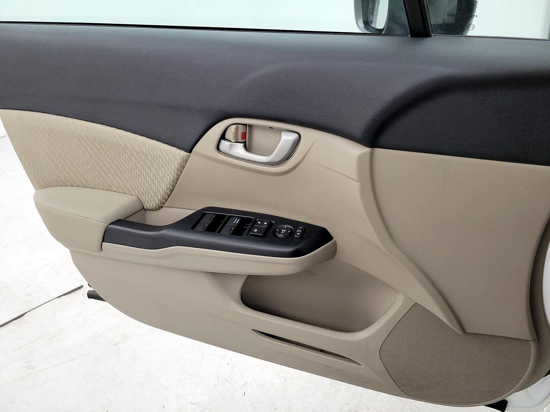 Thumbnail: 2015 Honda Civic - 12