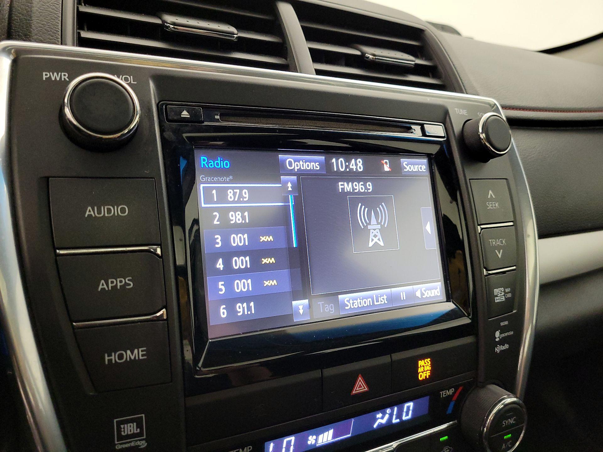 Thumbnail: 2015 Toyota Camry - 14