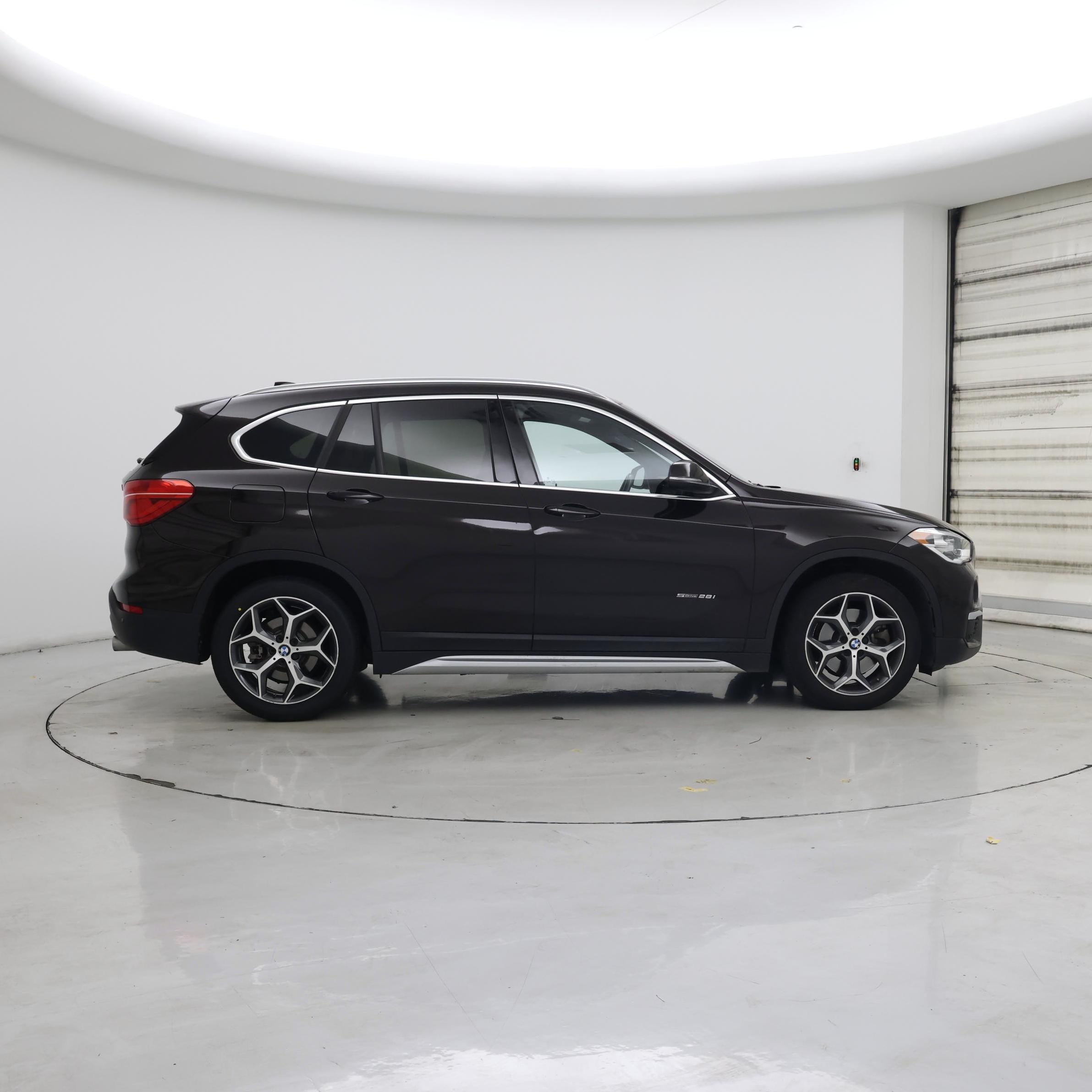 Thumbnail: 2017 BMW X1 - 7
