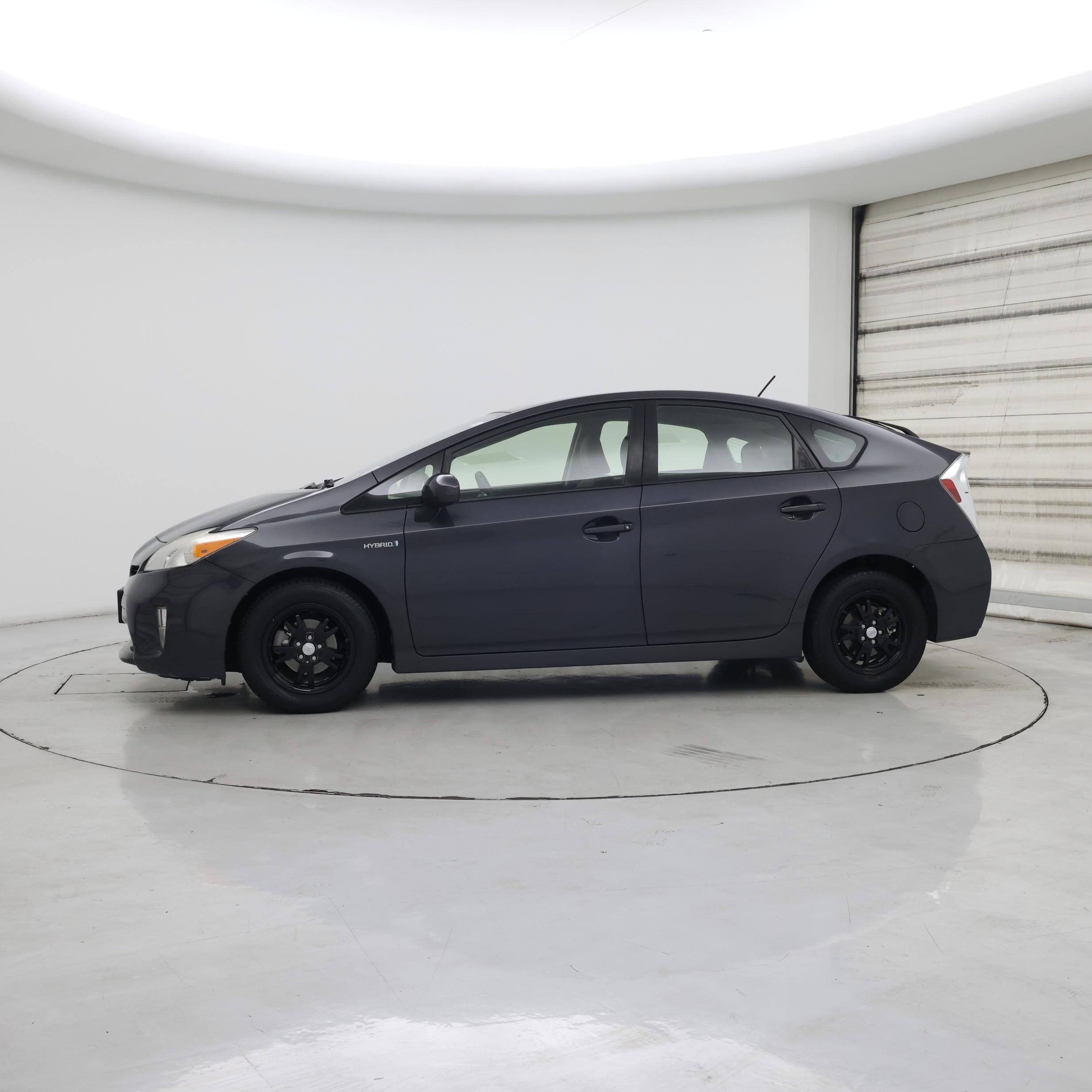 Thumbnail: 2013 Toyota Prius - 3