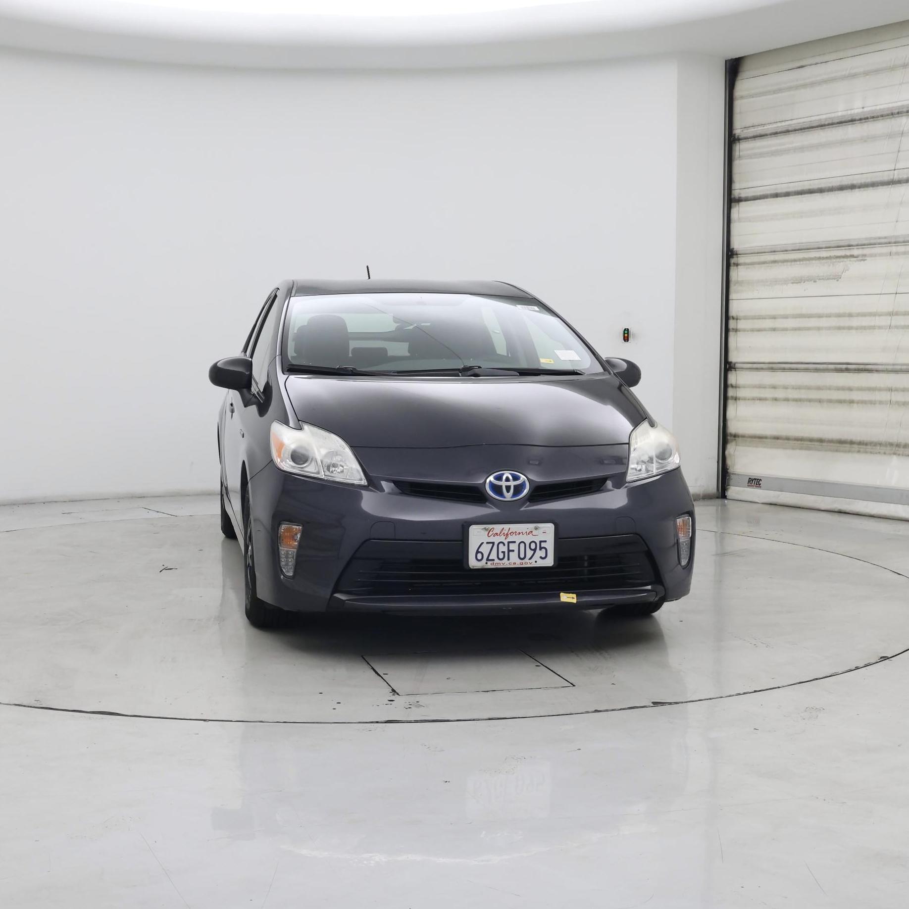 Thumbnail: 2013 Toyota Prius - 5