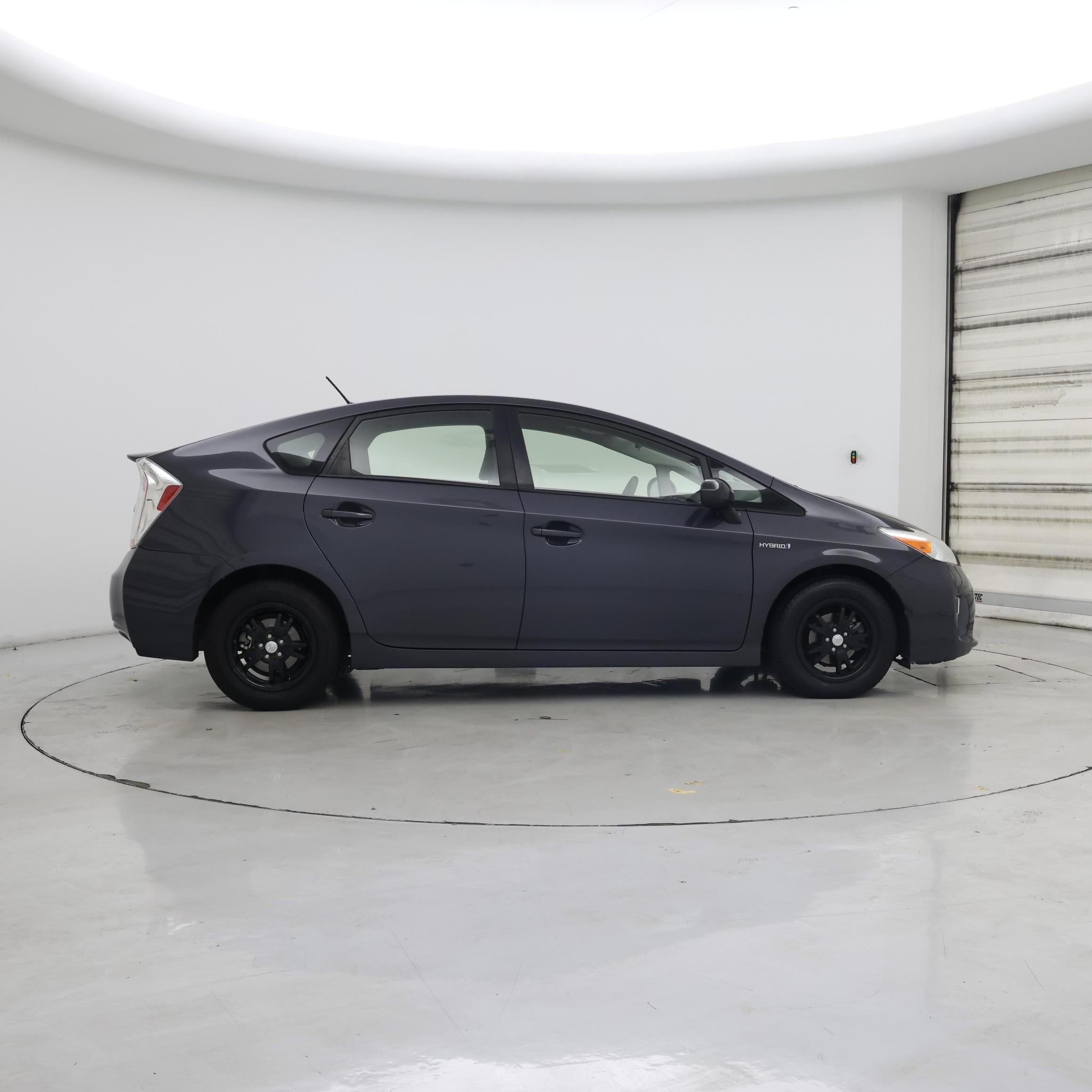 Thumbnail: 2013 Toyota Prius - 7