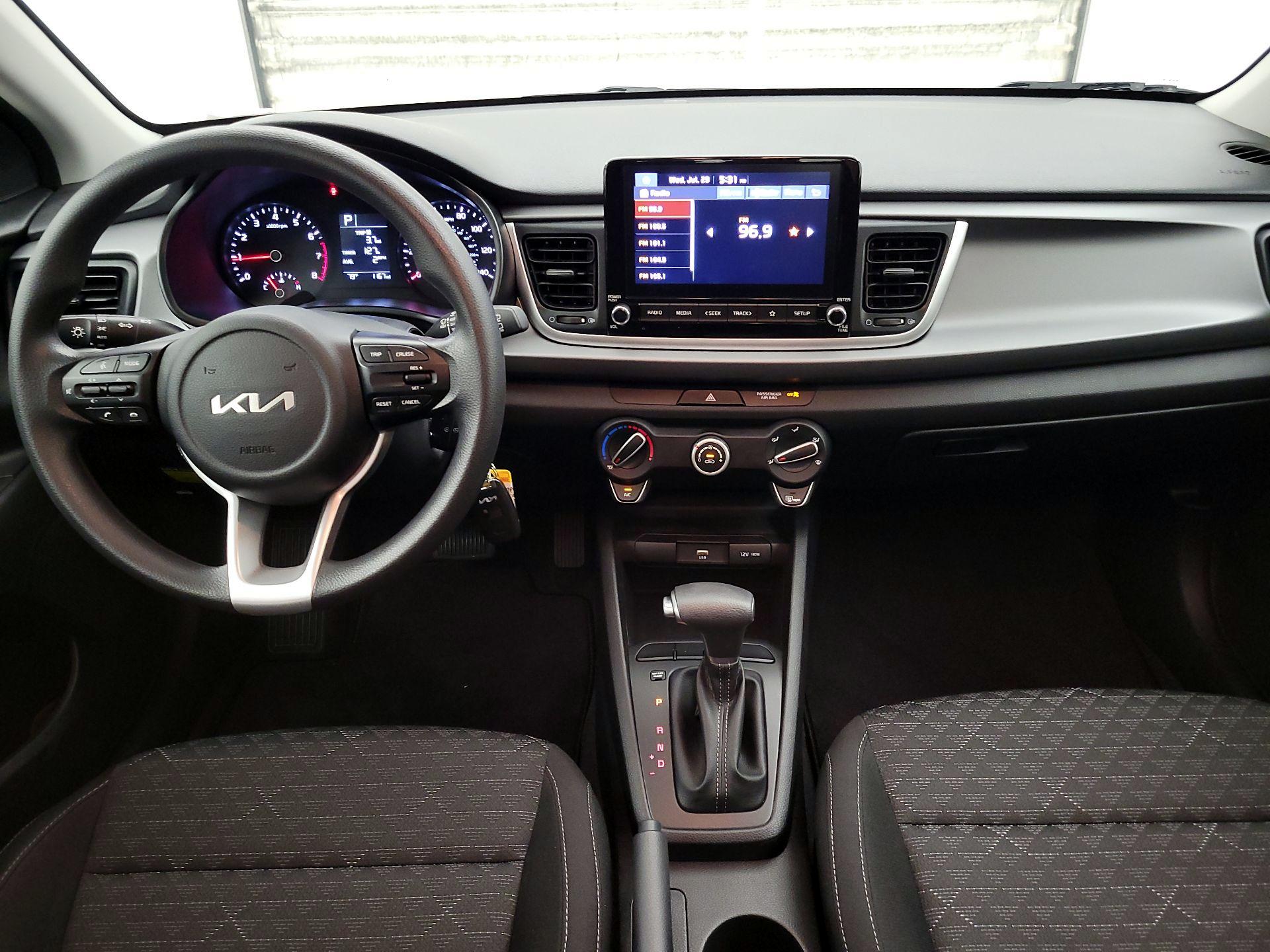 Thumbnail: 2022 Kia Rio5 - 9
