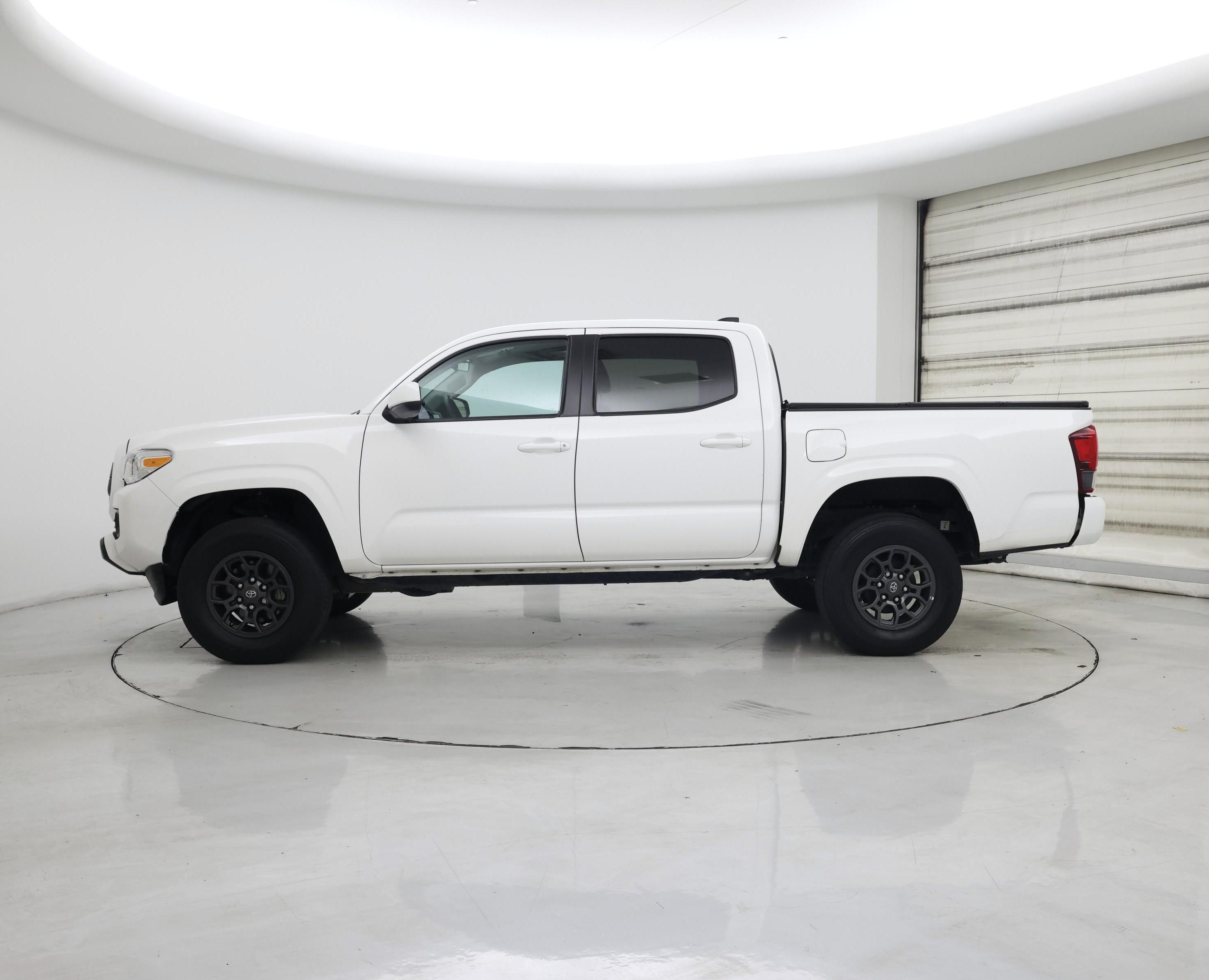 Thumbnail: 2022 Toyota Tacoma - 3