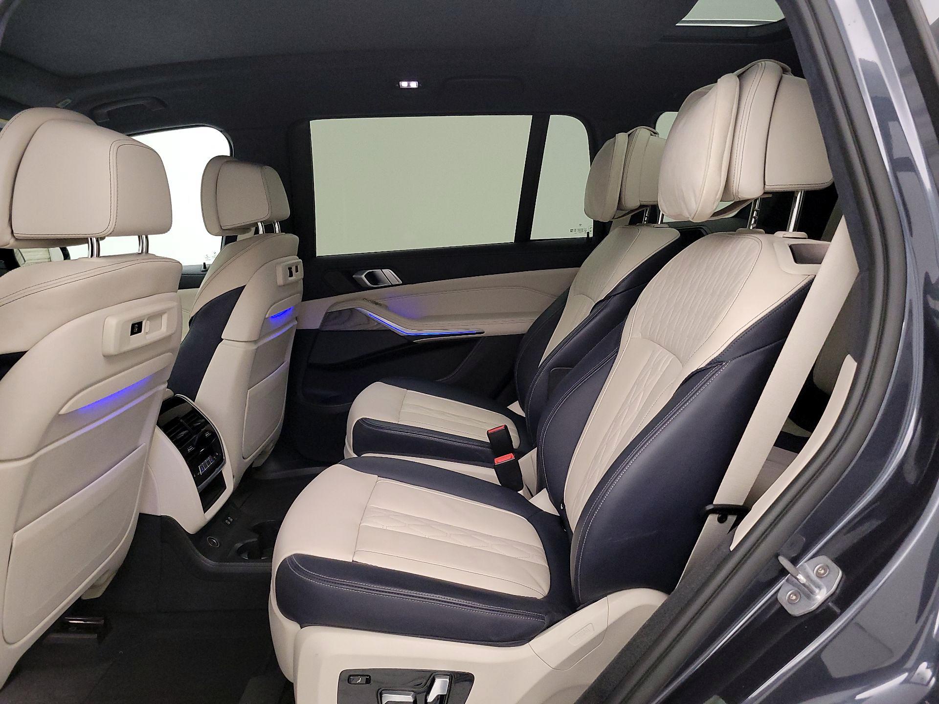 Thumbnail: 2019 BMW X7 - 17