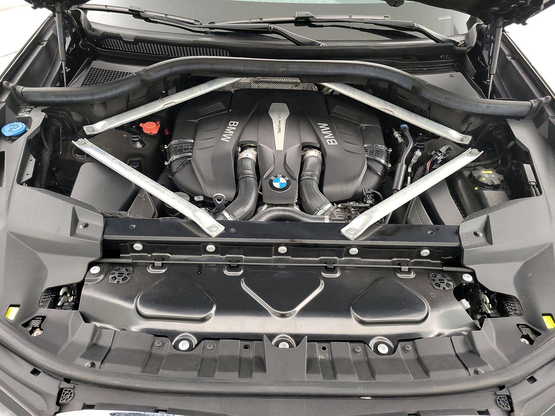 Thumbnail: 2019 BMW X7 - 19