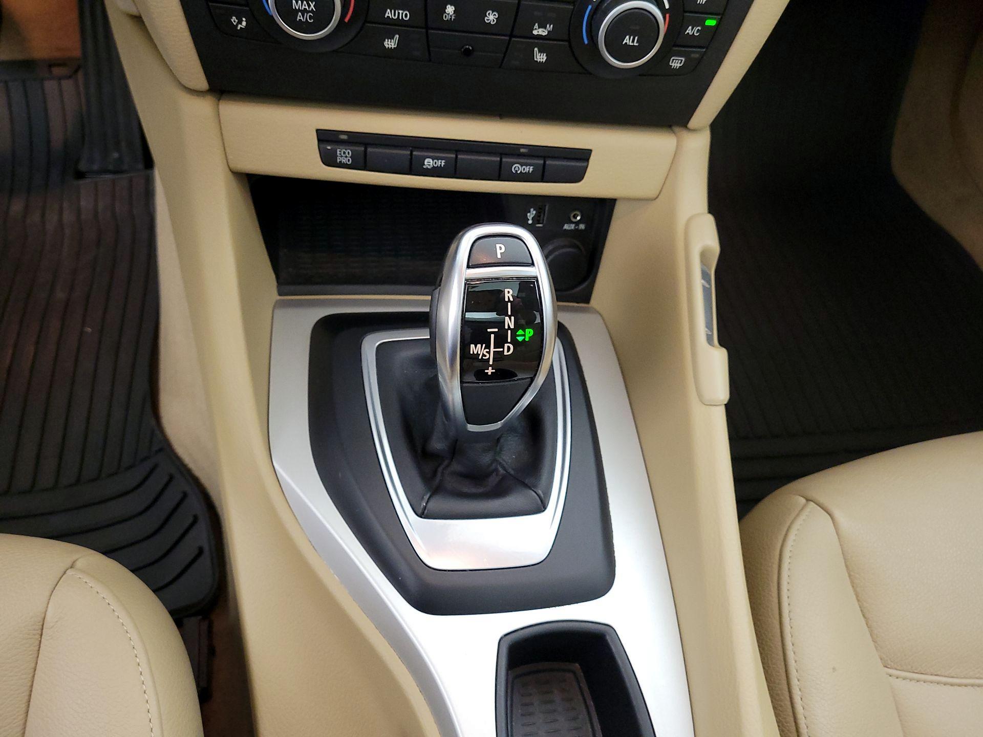 Thumbnail: 2015 BMW X1 - 15