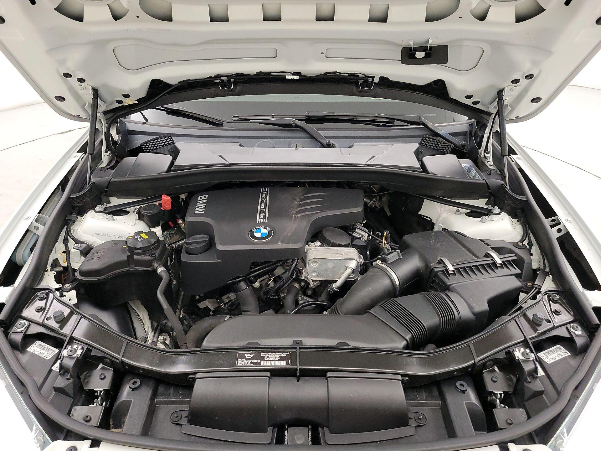 Thumbnail: 2015 BMW X1 - 18