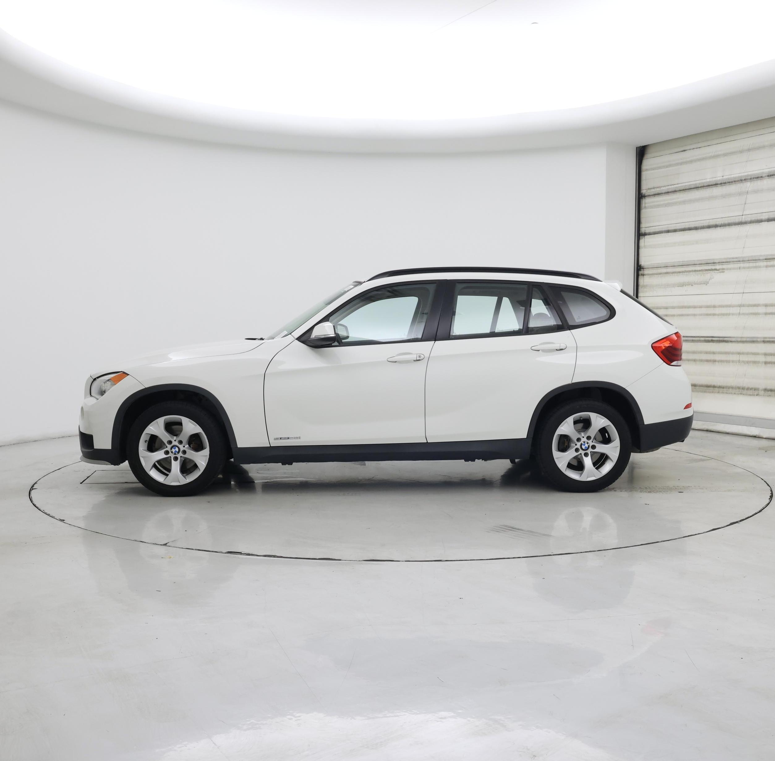 Thumbnail: 2015 BMW X1 - 3