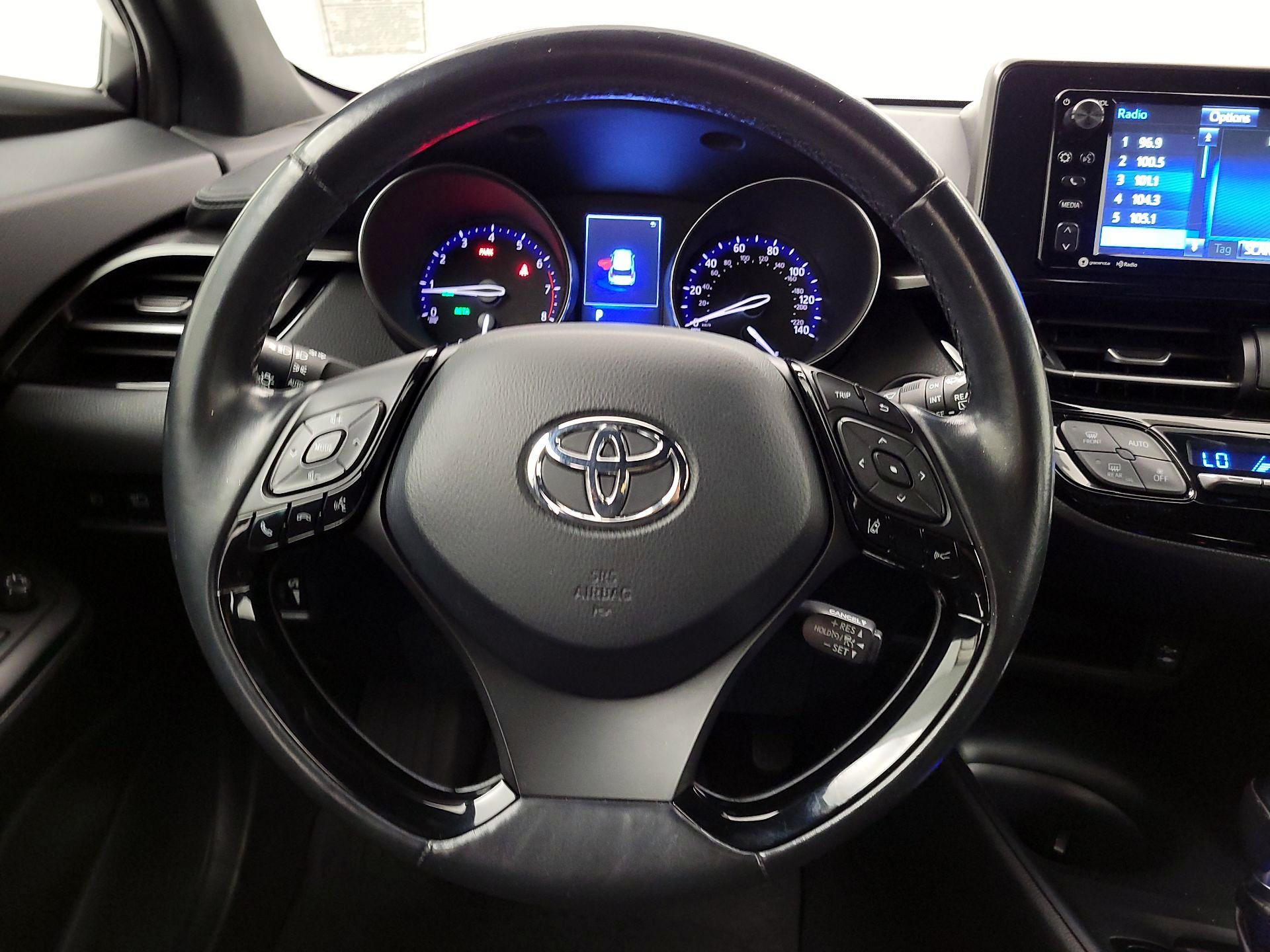 Thumbnail: 2018 Toyota C-HR - 10