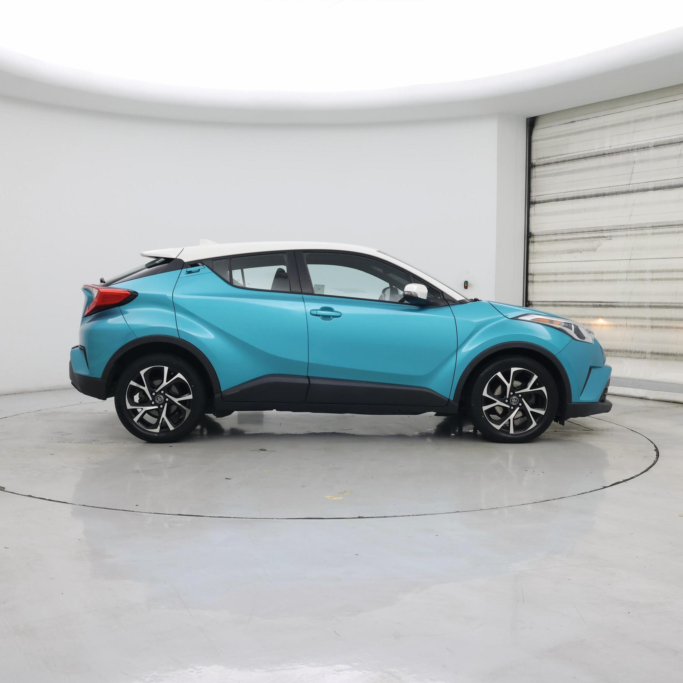 Thumbnail: 2018 Toyota C-HR - 7