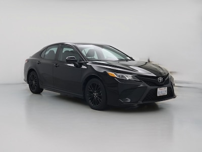Black 2019 Toyota Camry SE
