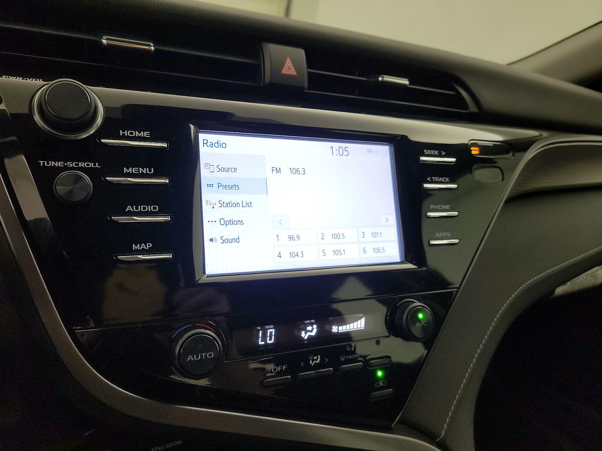 Thumbnail: 2019 Toyota Camry - 14