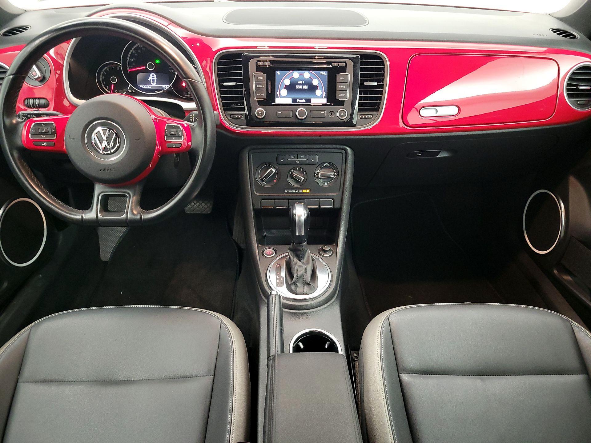 Thumbnail: 2014 Volkswagen Beetle - 9