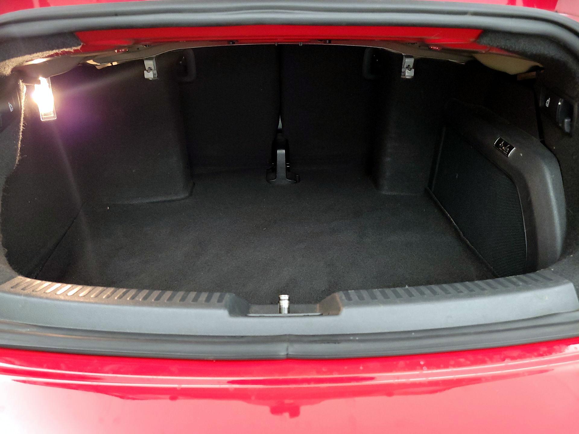 Thumbnail: 2014 Volkswagen Beetle - 19