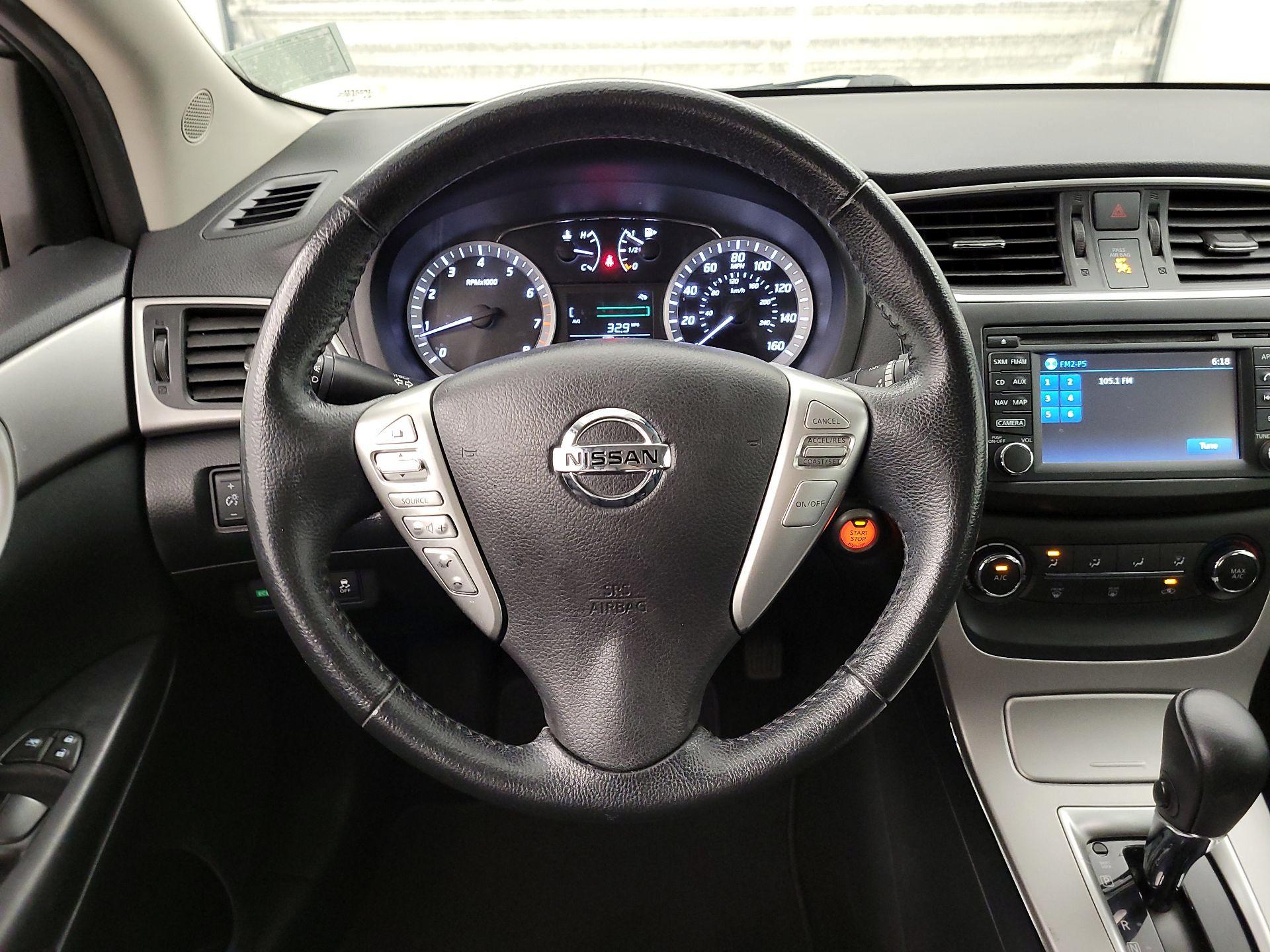 Thumbnail: 2015 Nissan Sentra - 10
