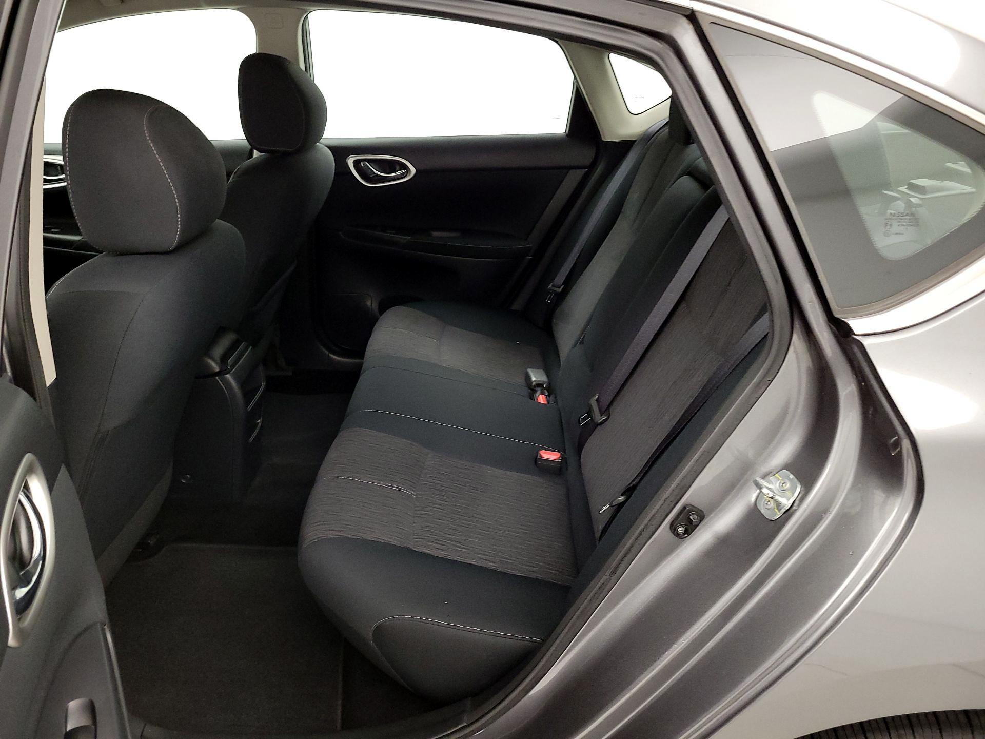 Thumbnail: 2015 Nissan Sentra - 19
