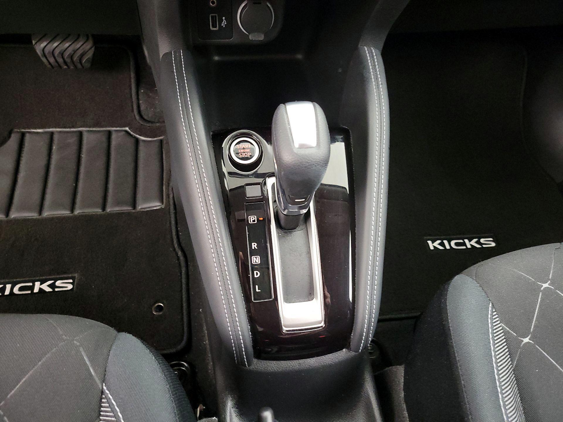 Thumbnail: 2019 Nissan Kicks - 16