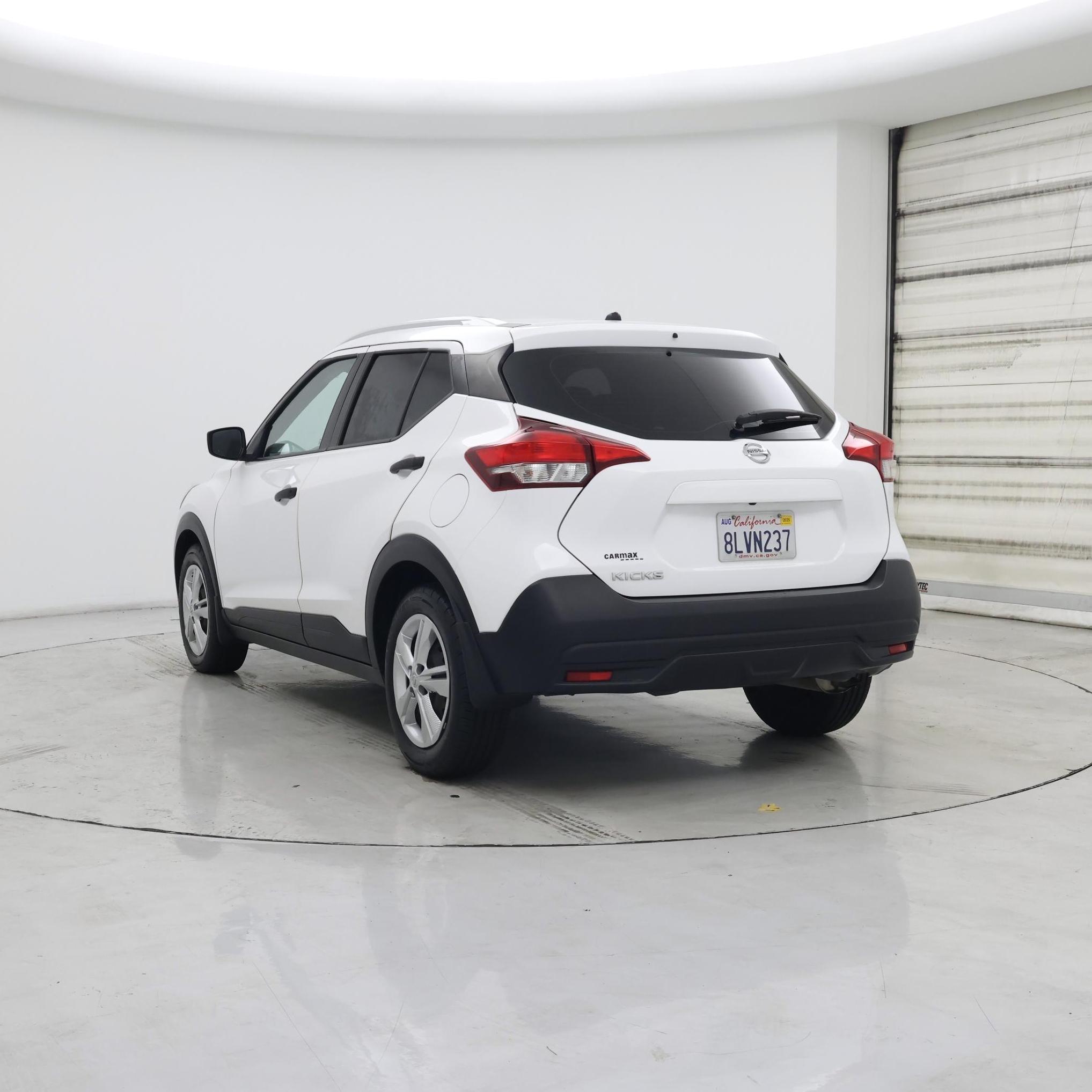 Thumbnail: 2019 Nissan Kicks - 2