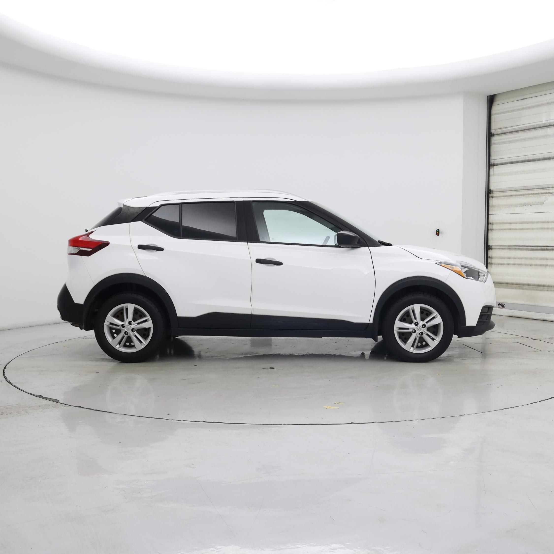 Thumbnail: 2019 Nissan Kicks - 7