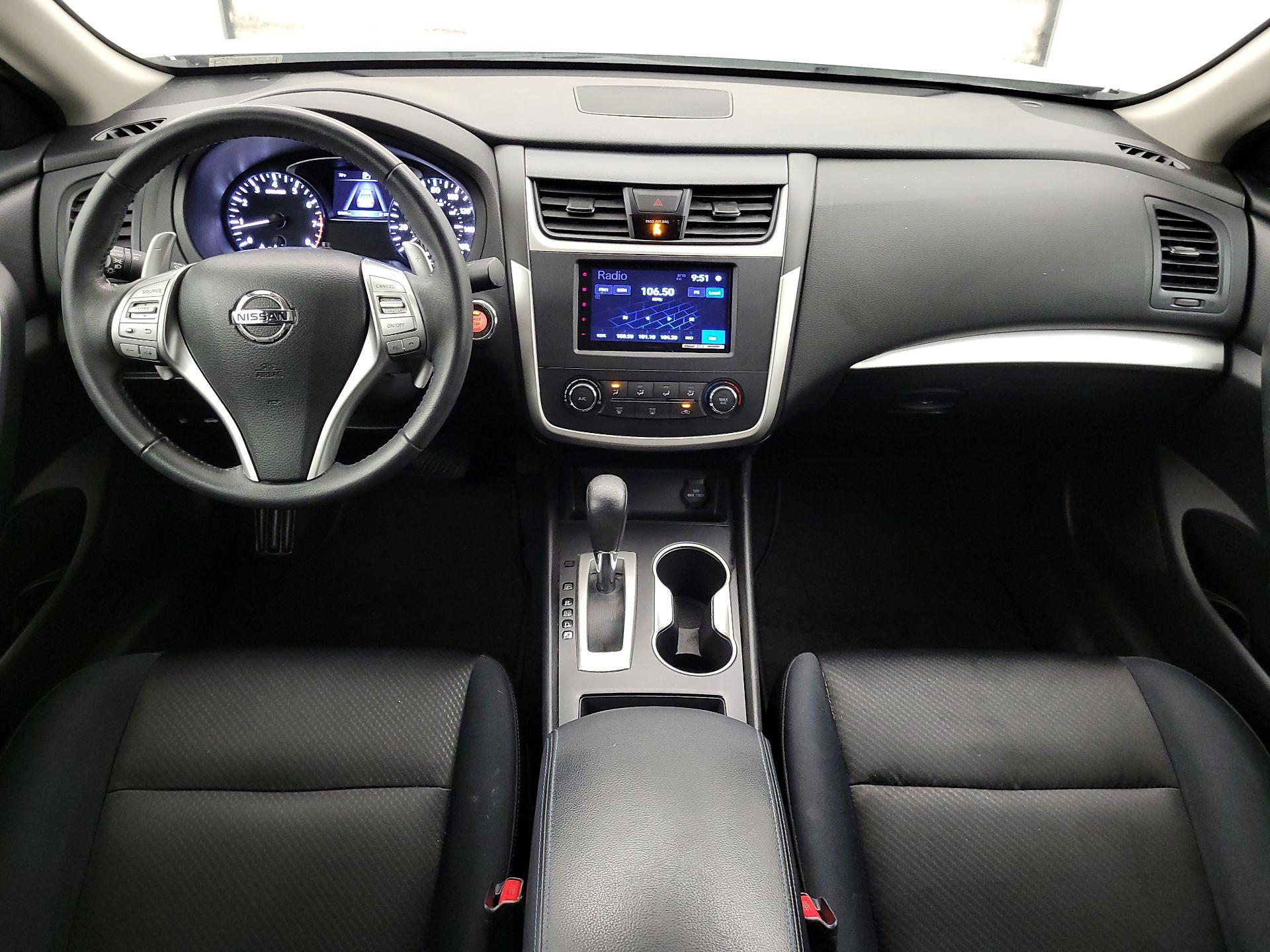 Thumbnail: 2017 Nissan Altima - 9