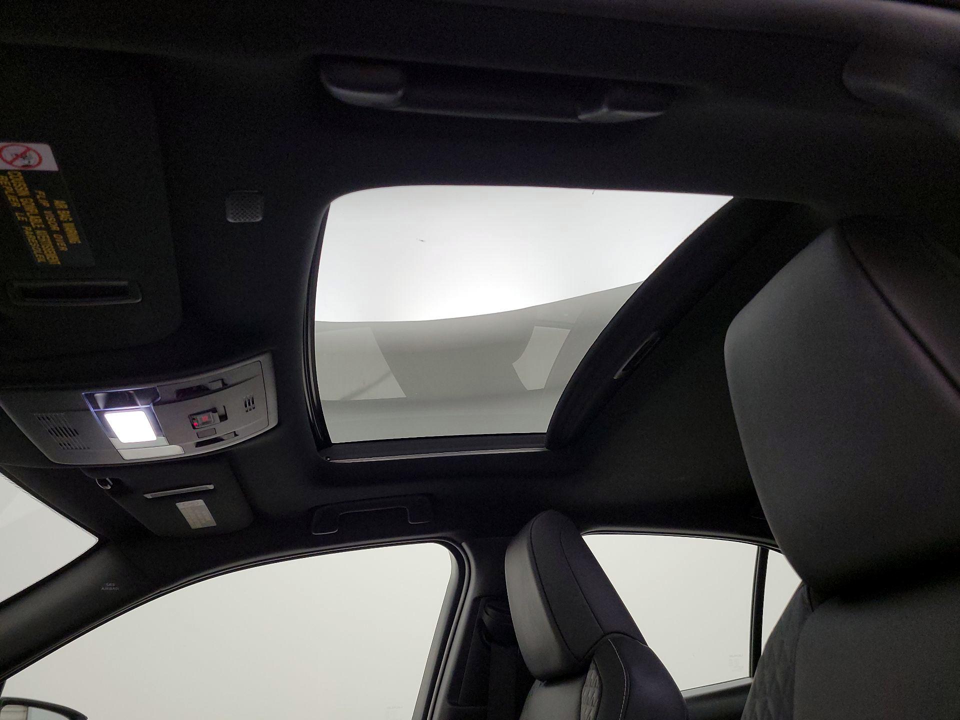 Thumbnail: 2019 Lexus UX - 17