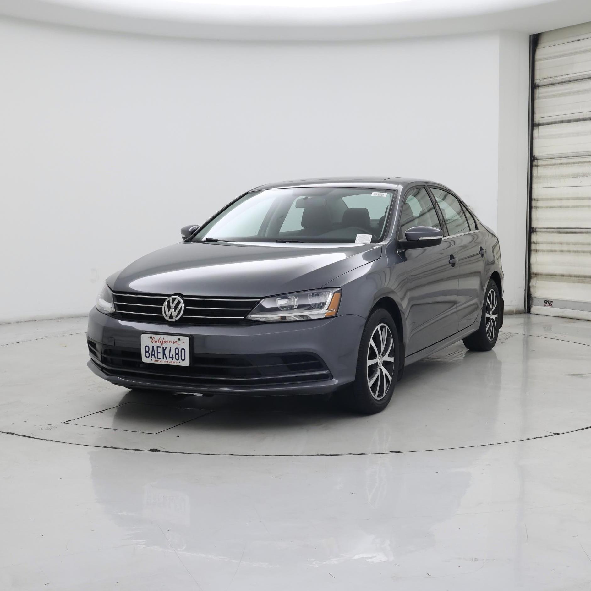 Thumbnail: 2017 Volkswagen Jetta - 4