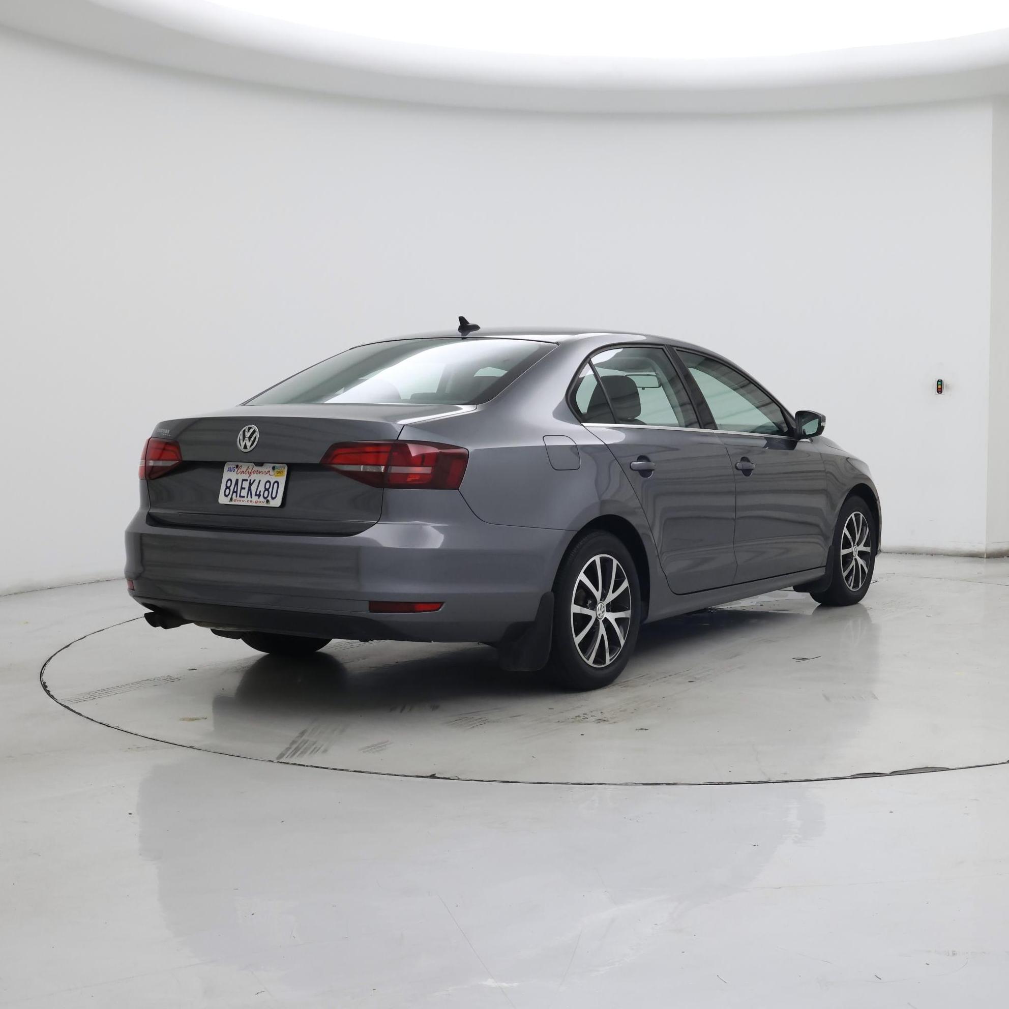 Thumbnail: 2017 Volkswagen Jetta - 8