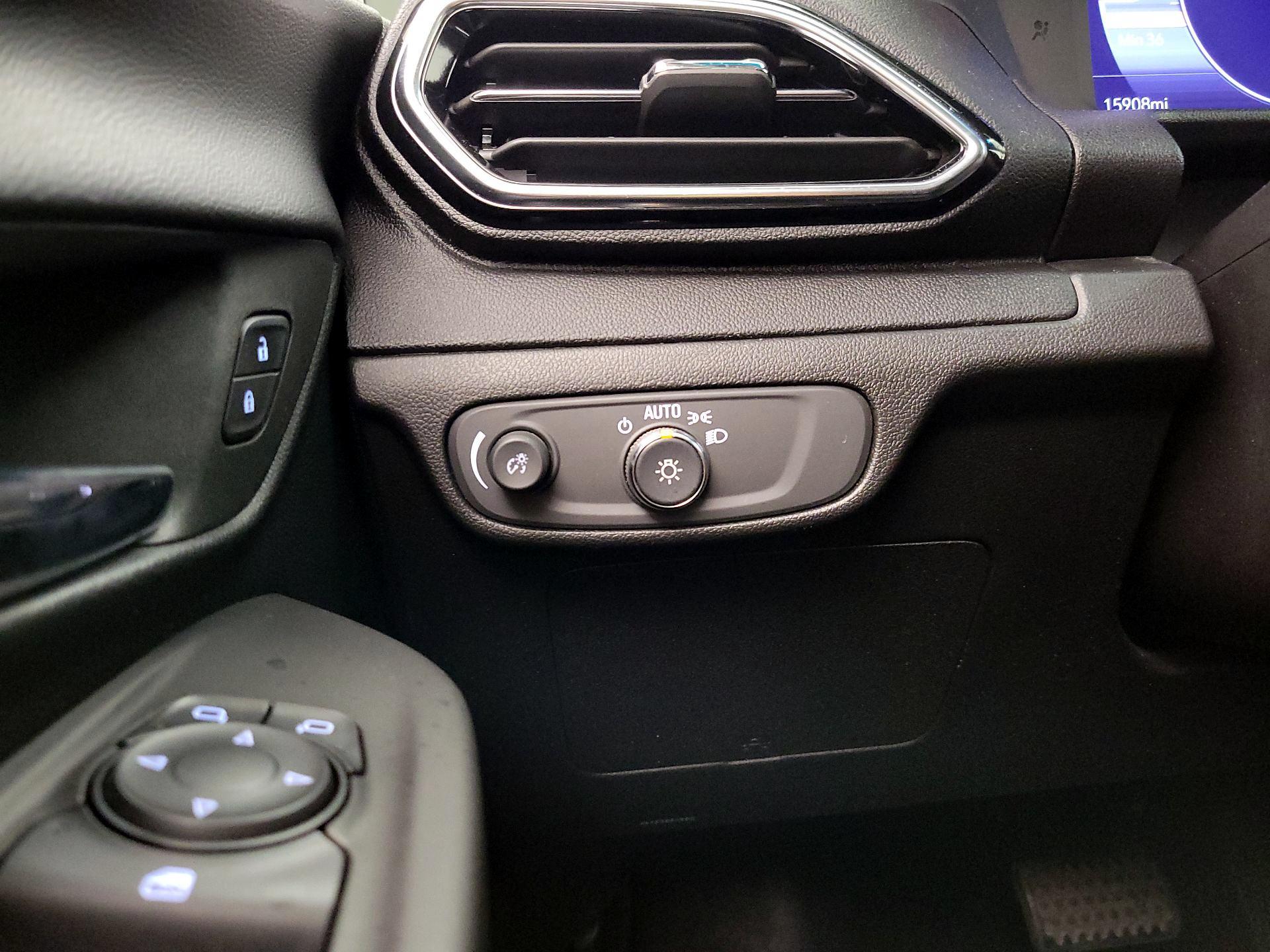 Thumbnail: 2023 Chevrolet Bolt EV - 13