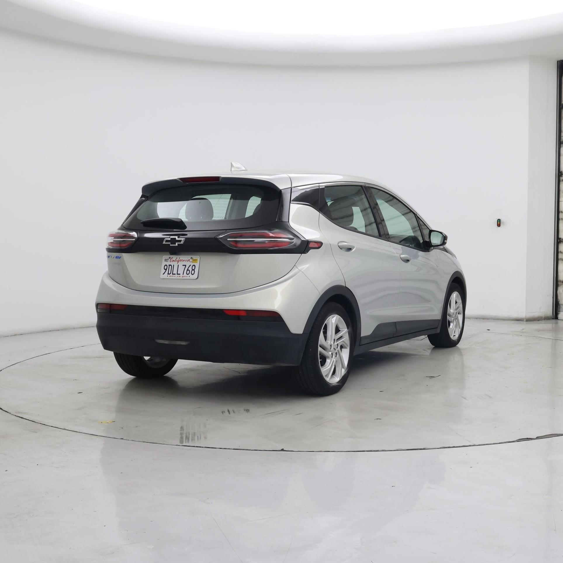Thumbnail: 2023 Chevrolet Bolt EV - 8