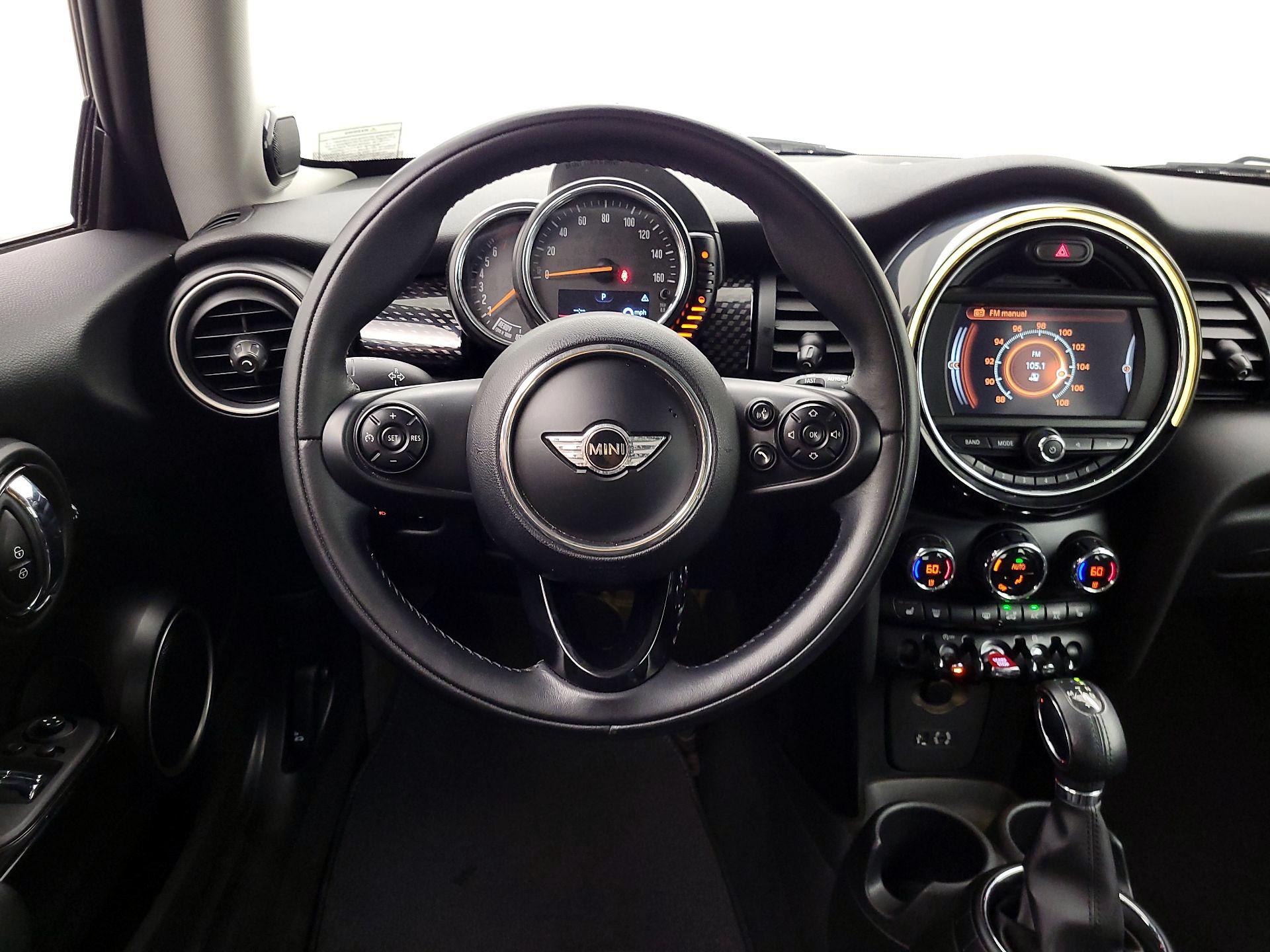 Thumbnail: 2015 MINI Cooper Hardtop - 10