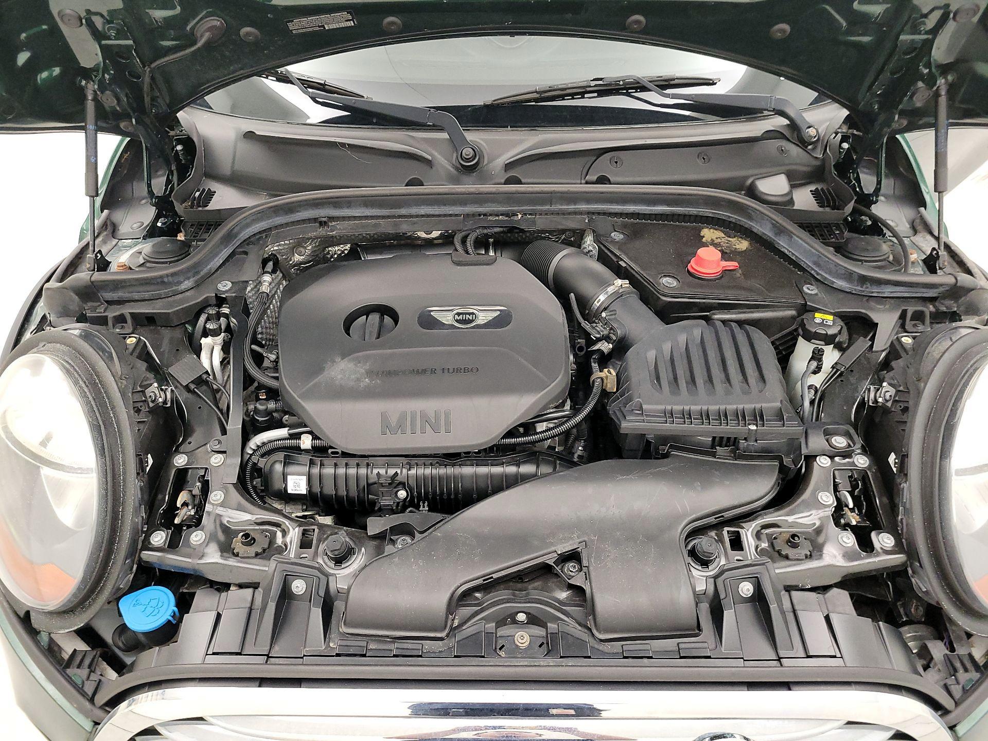 Thumbnail: 2015 MINI Cooper Hardtop - 19