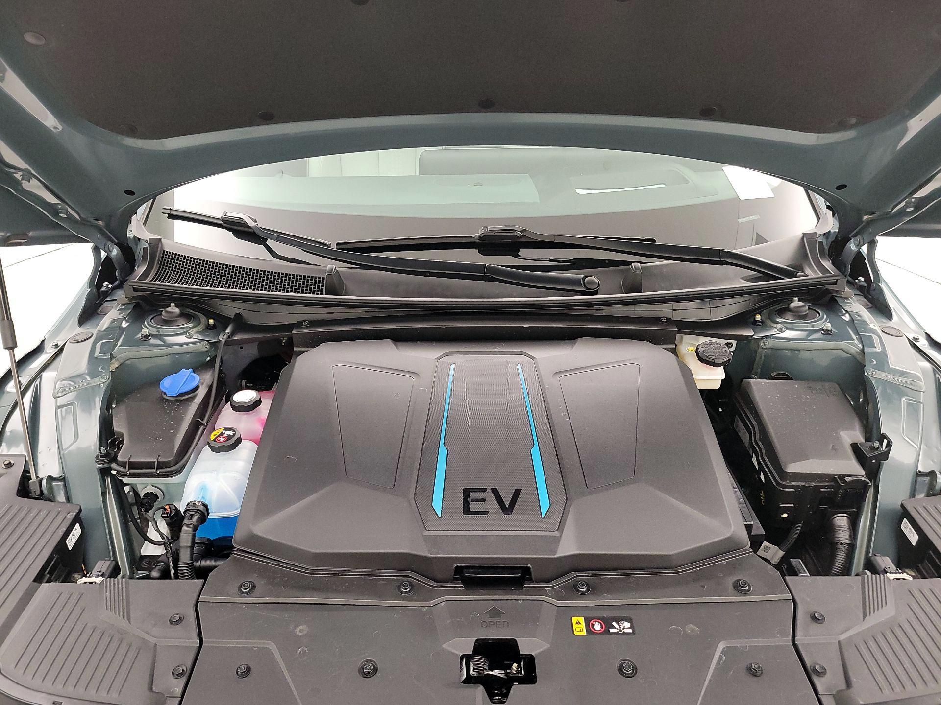 Thumbnail: 2023 Hyundai Ioniq 5 - 19