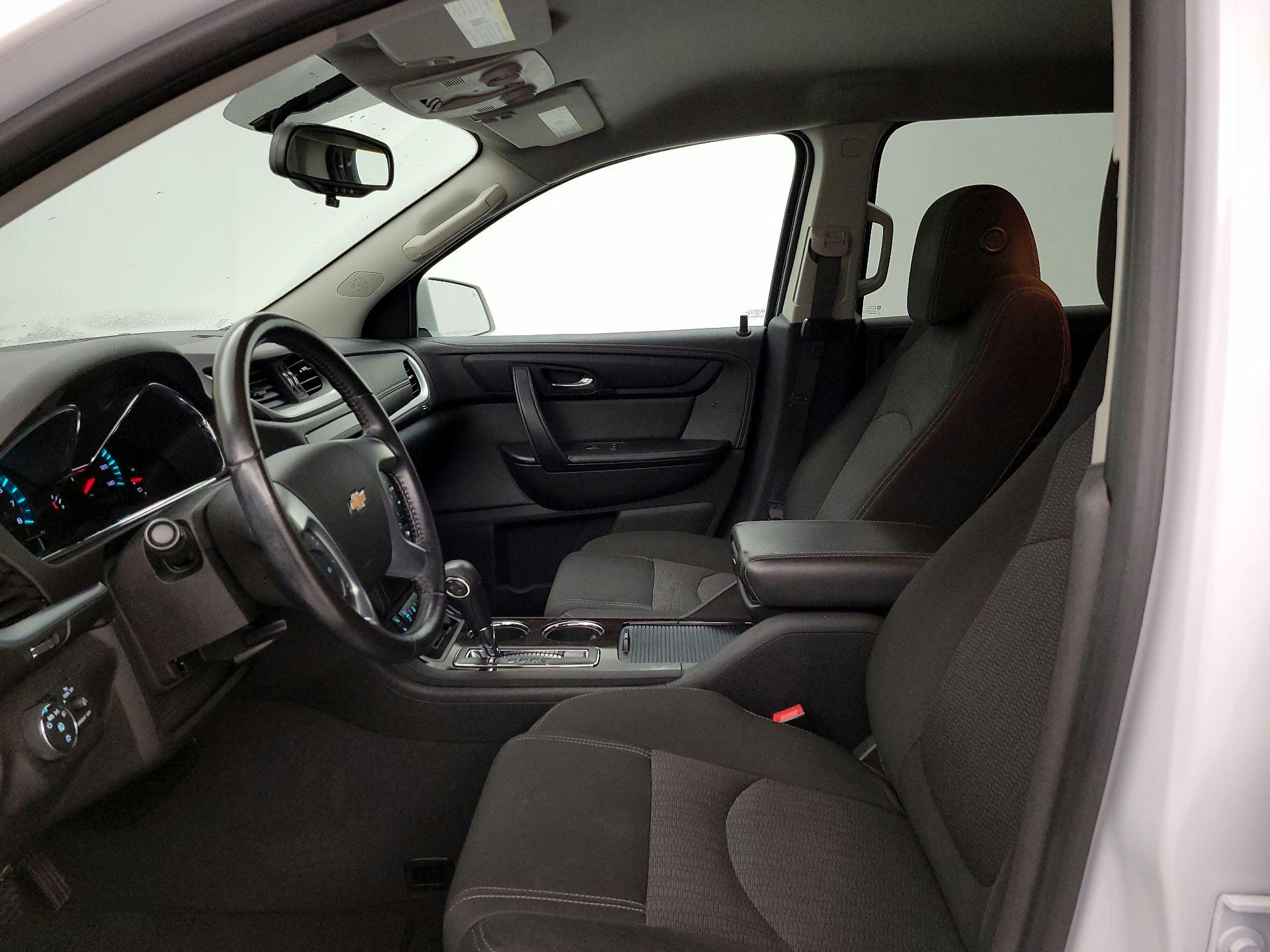 Thumbnail: 2016 Chevrolet Traverse - 11