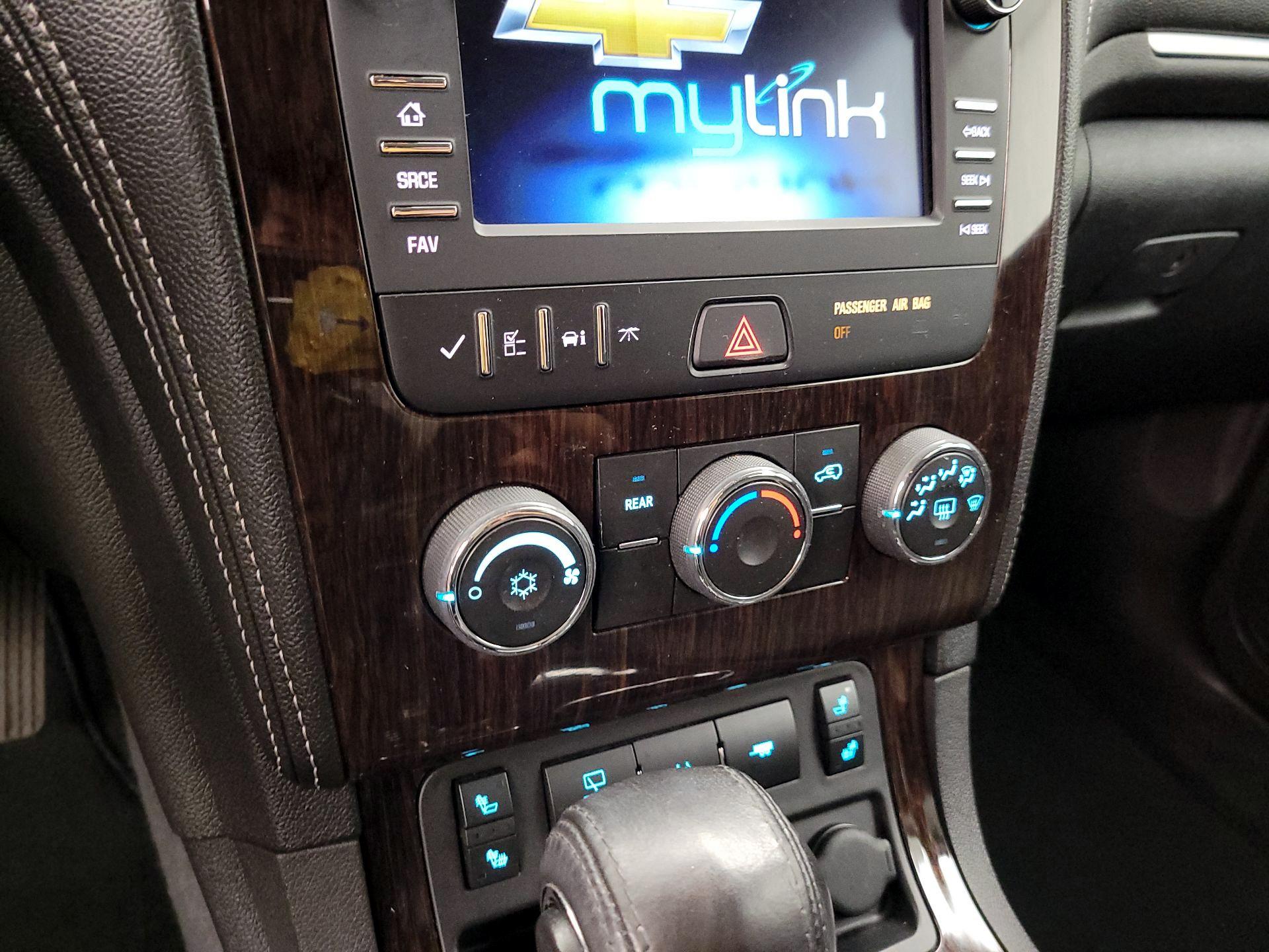 Thumbnail: 2016 Chevrolet Traverse - 16
