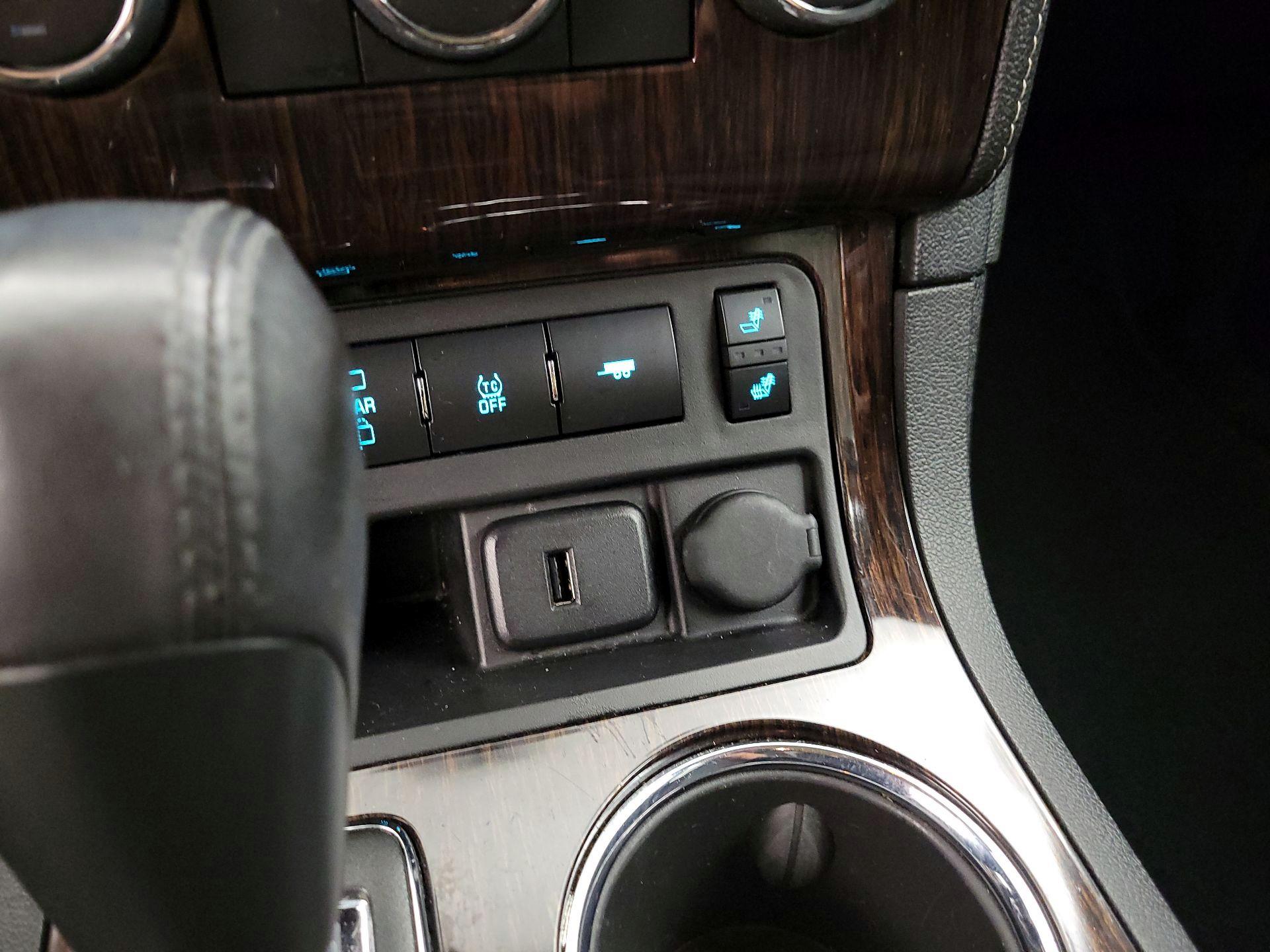 Thumbnail: 2016 Chevrolet Traverse - 18