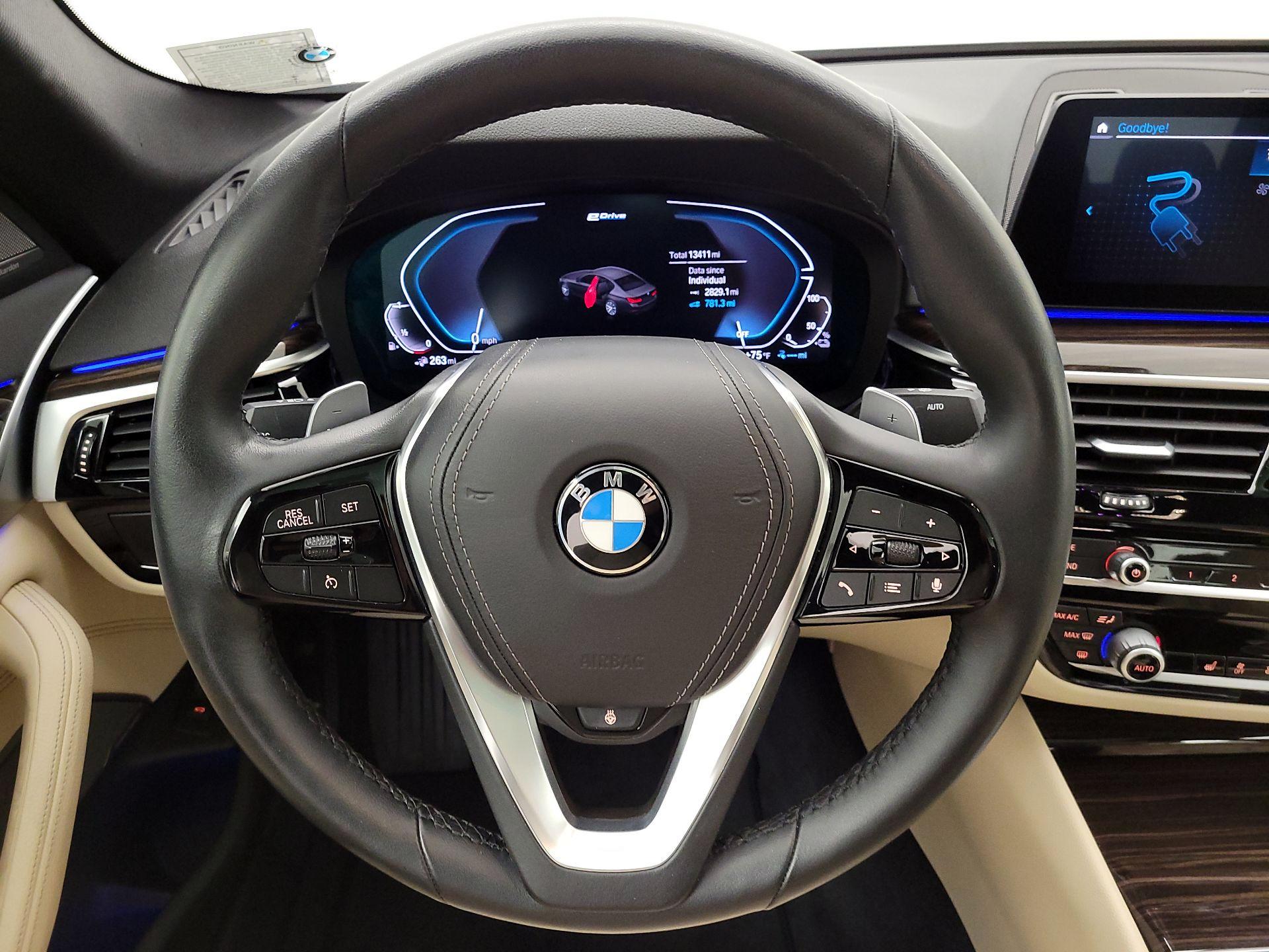 Thumbnail: 2020 BMW 5 Series - 10