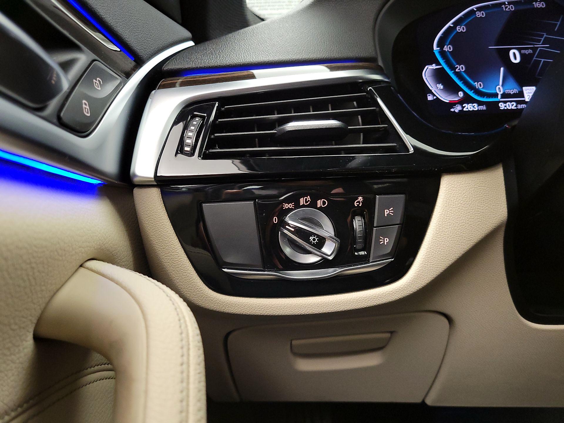 Thumbnail: 2020 BMW 5 Series - 13