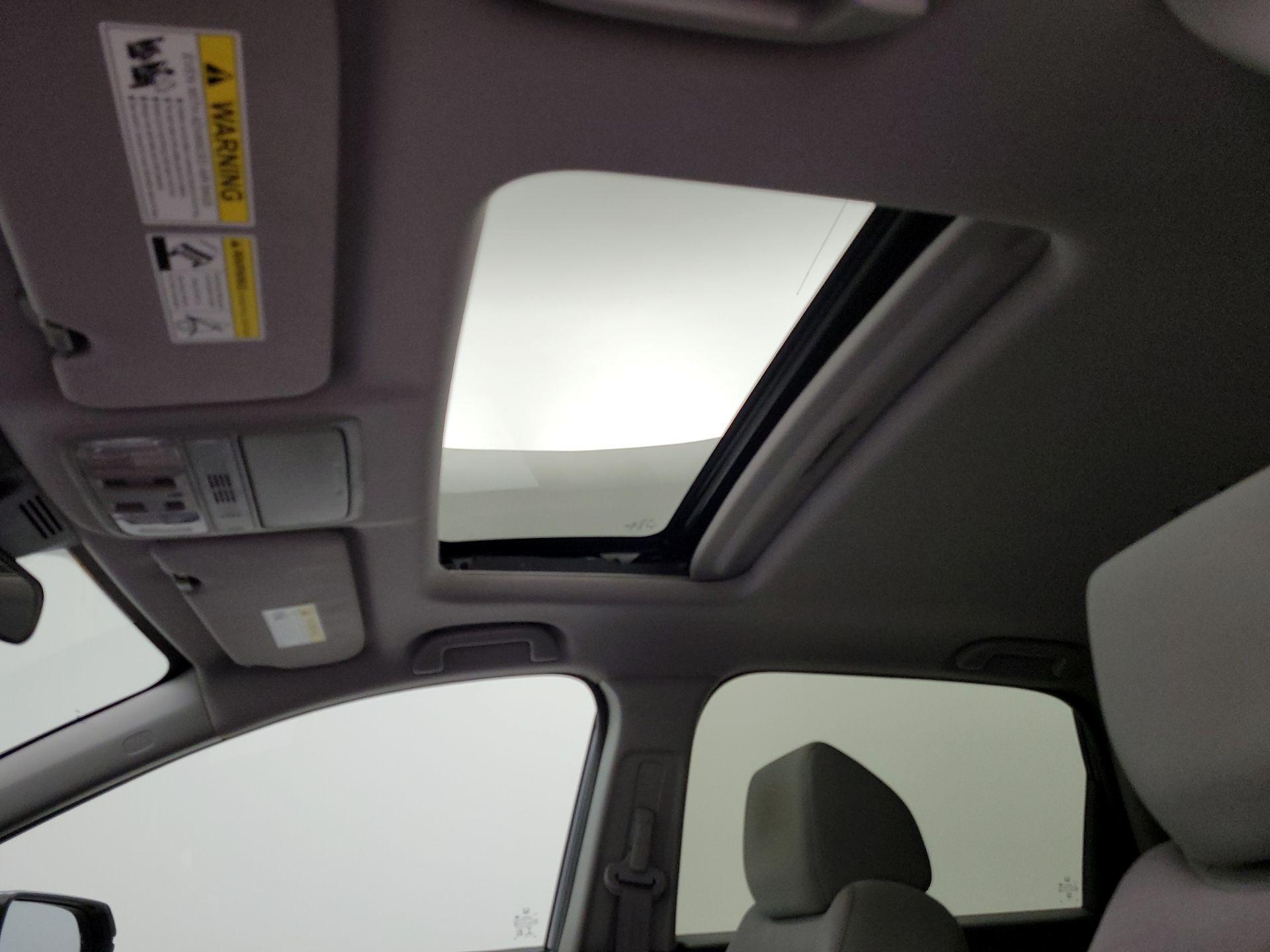 Thumbnail: 2017 Honda CR-V - 17
