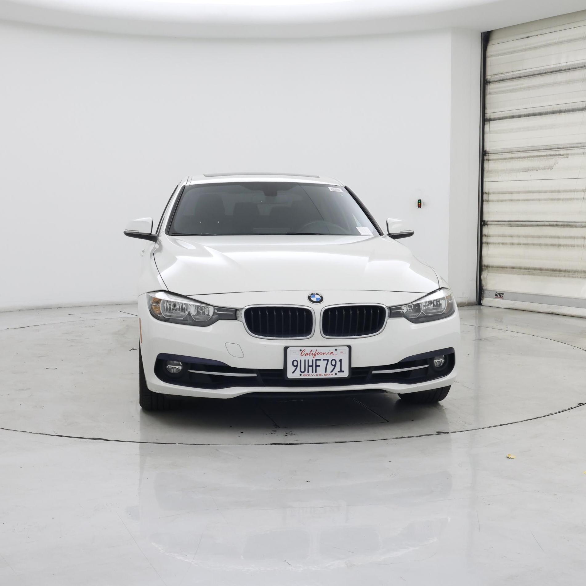 Thumbnail: 2017 BMW 3 Series - 5