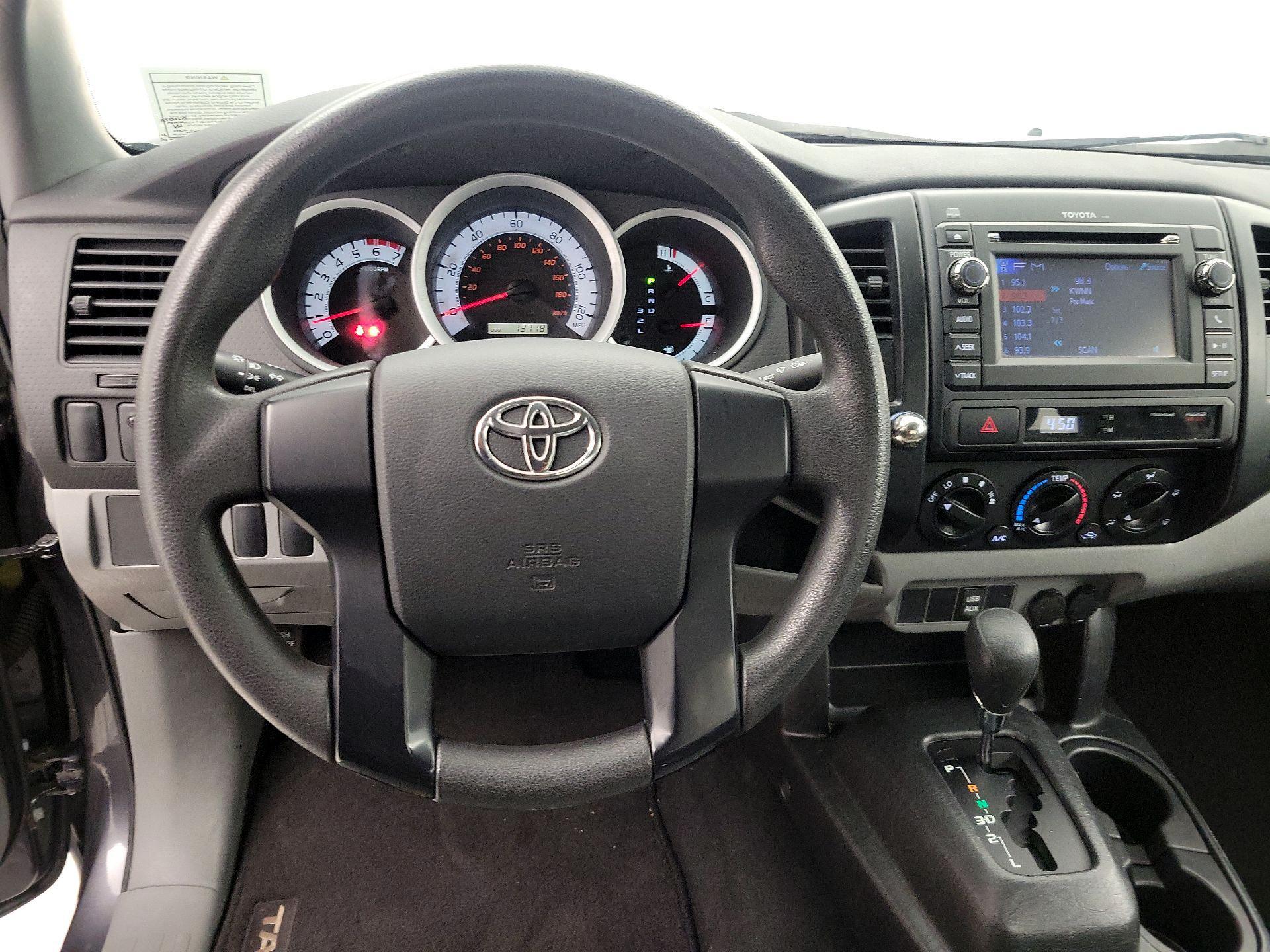 Thumbnail: 2013 Toyota Tacoma - 10