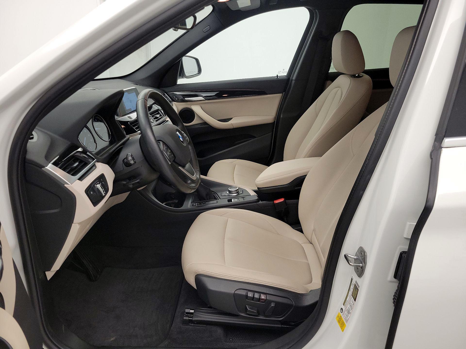 Thumbnail: 2019 BMW X1 - 11