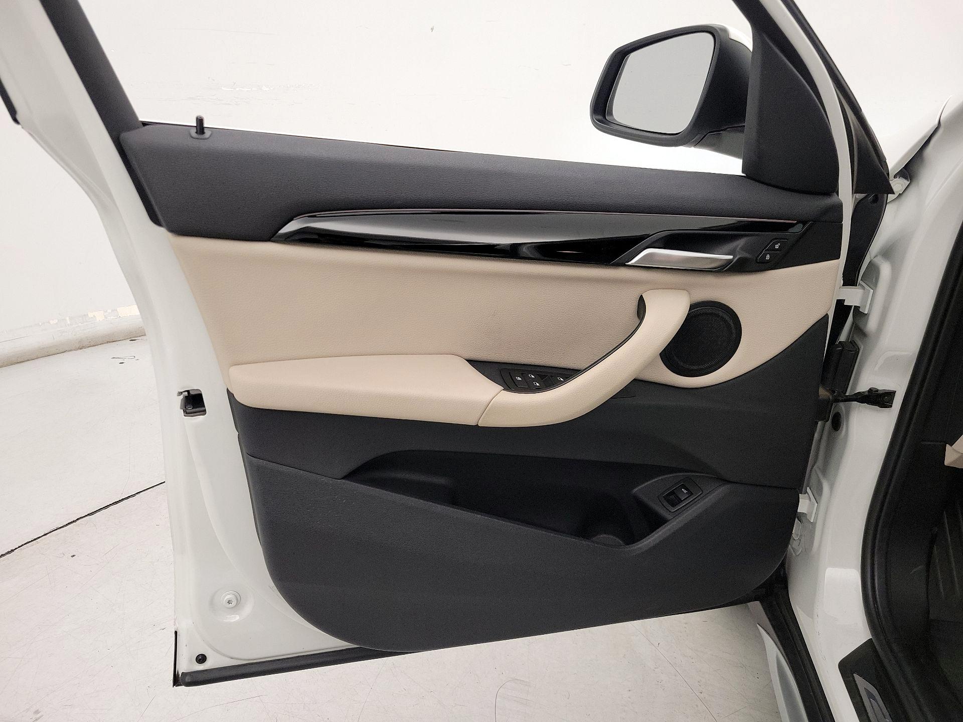 Thumbnail: 2019 BMW X1 - 12