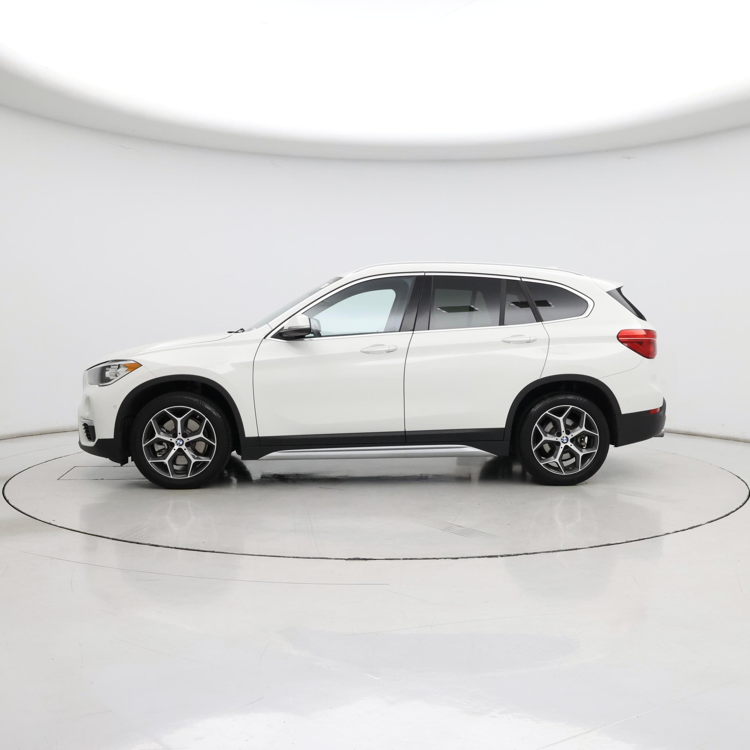 Thumbnail: 2019 BMW X1 - 3