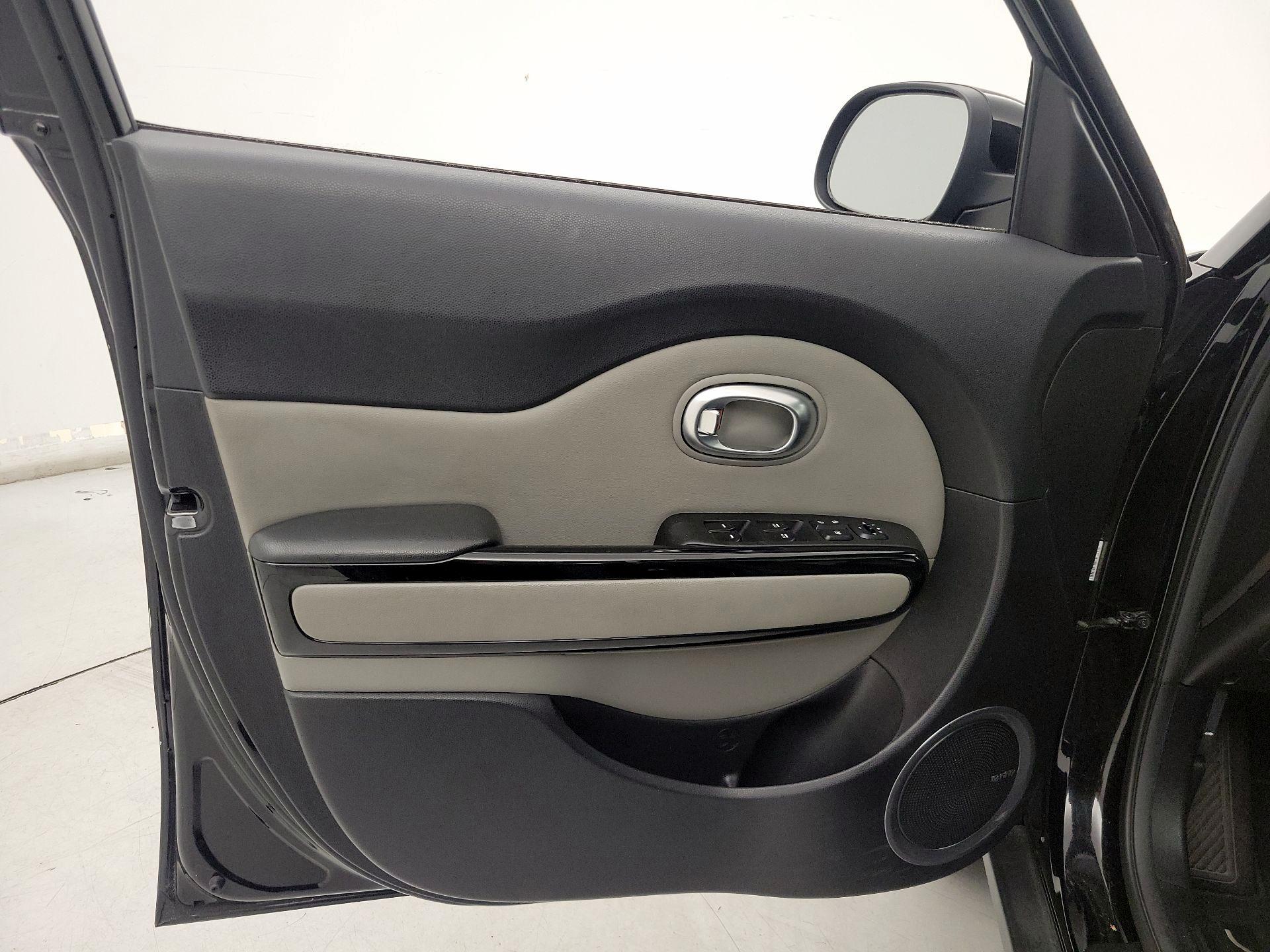 Thumbnail: 2014 Kia Soul - 12