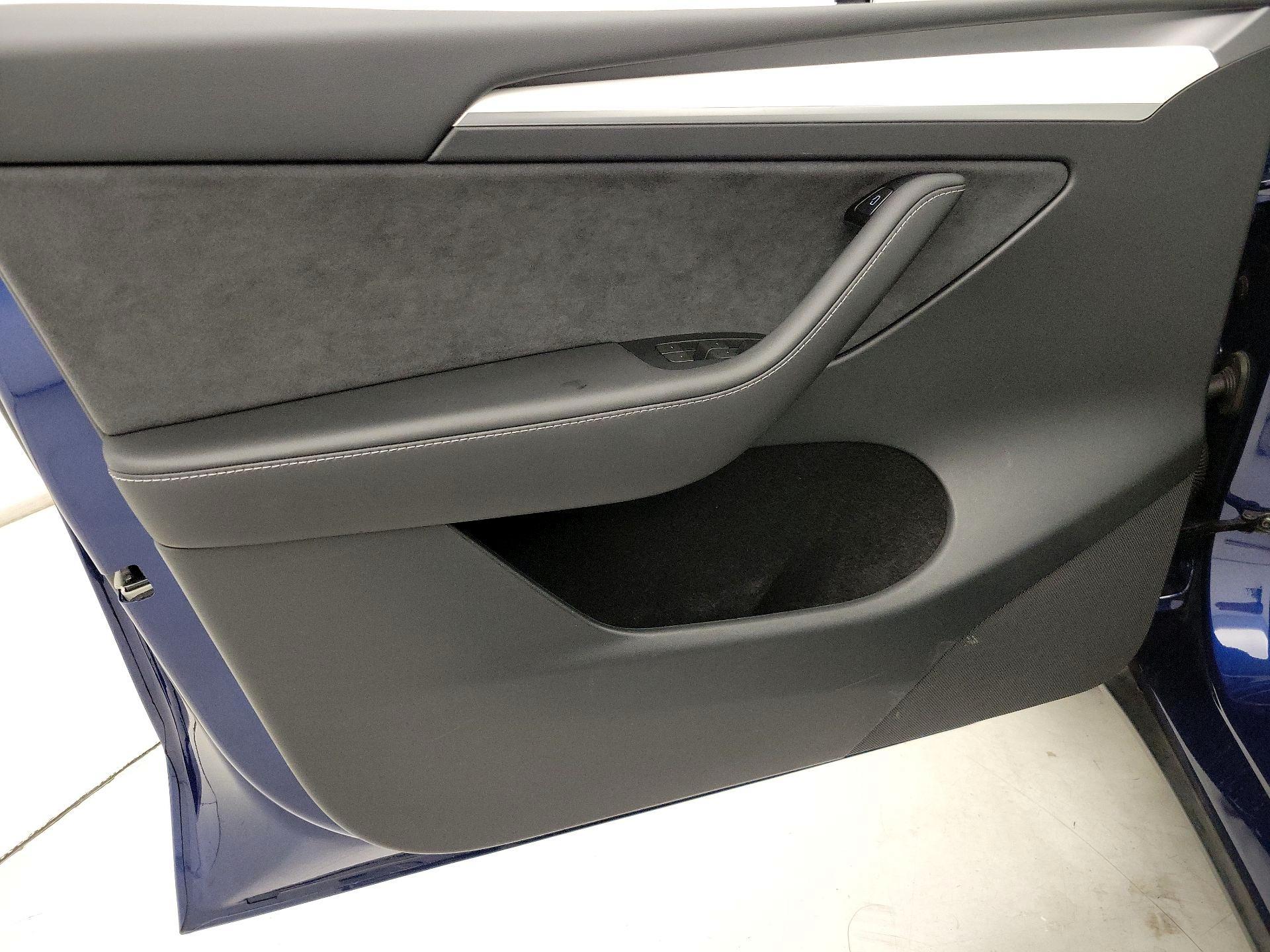 Thumbnail: 2023 Tesla Model Y - 12