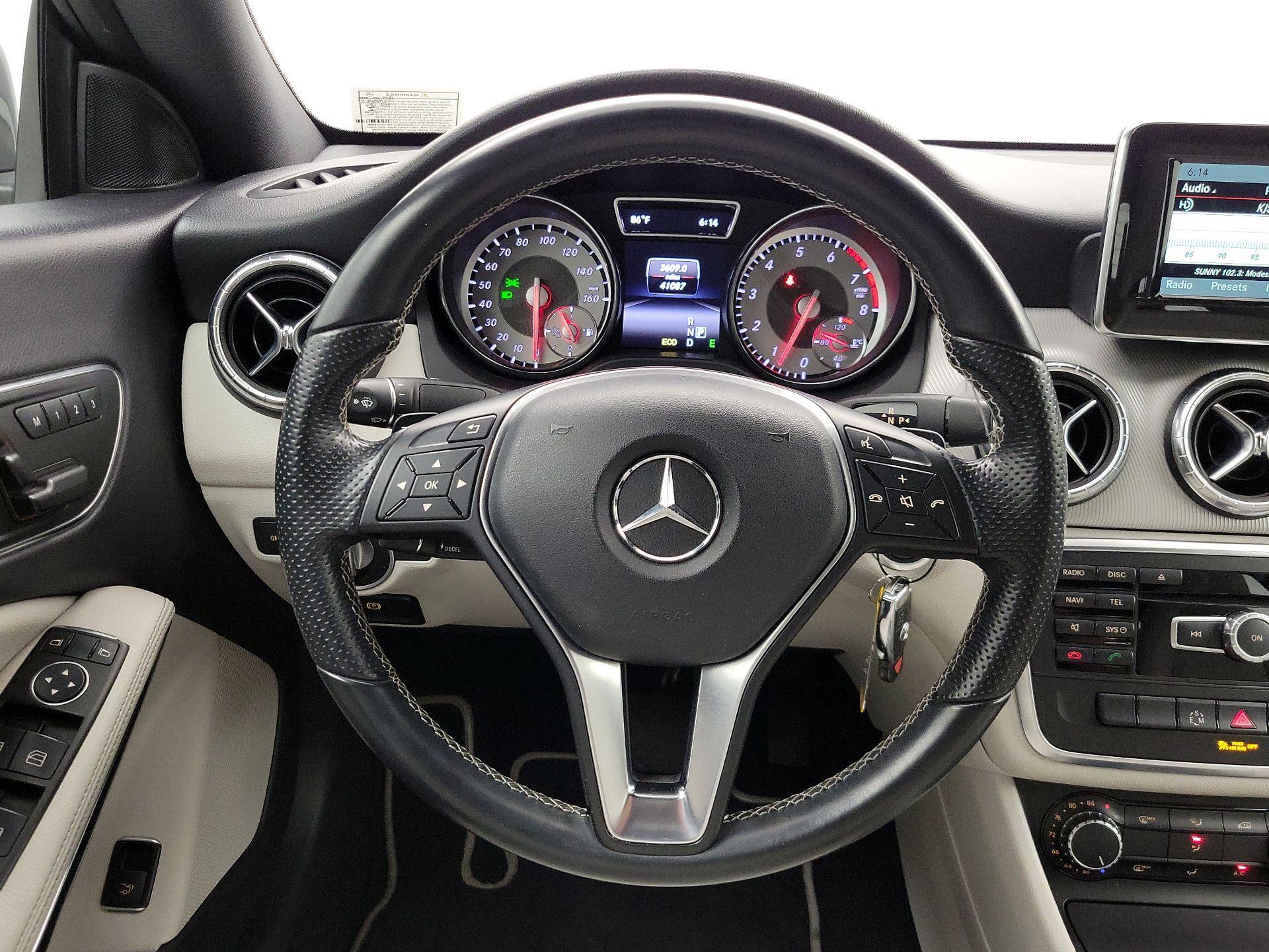 Thumbnail: 2014 Mercedes-Benz CLA - 10