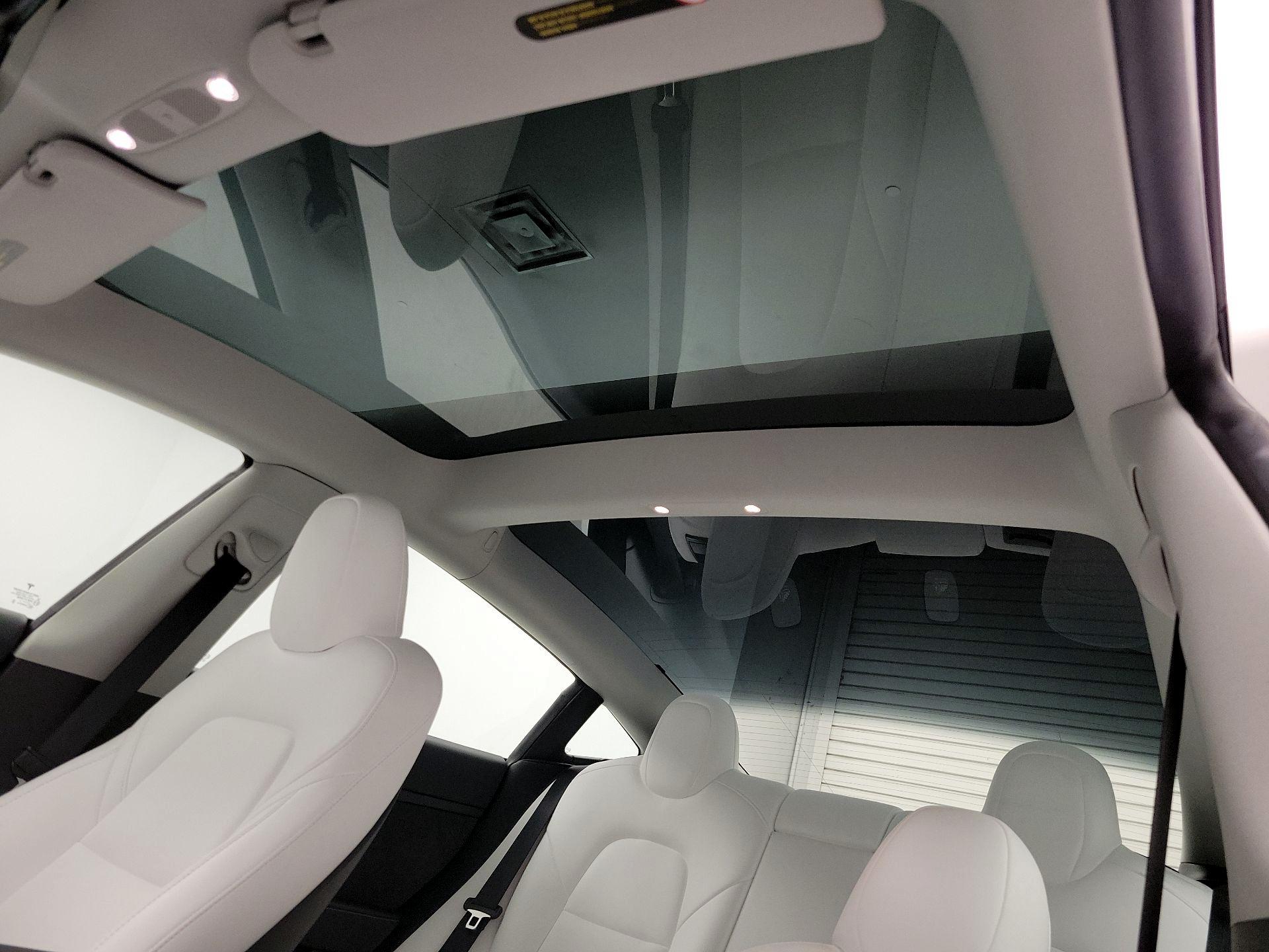Thumbnail: 2023 Tesla Model 3 - 19