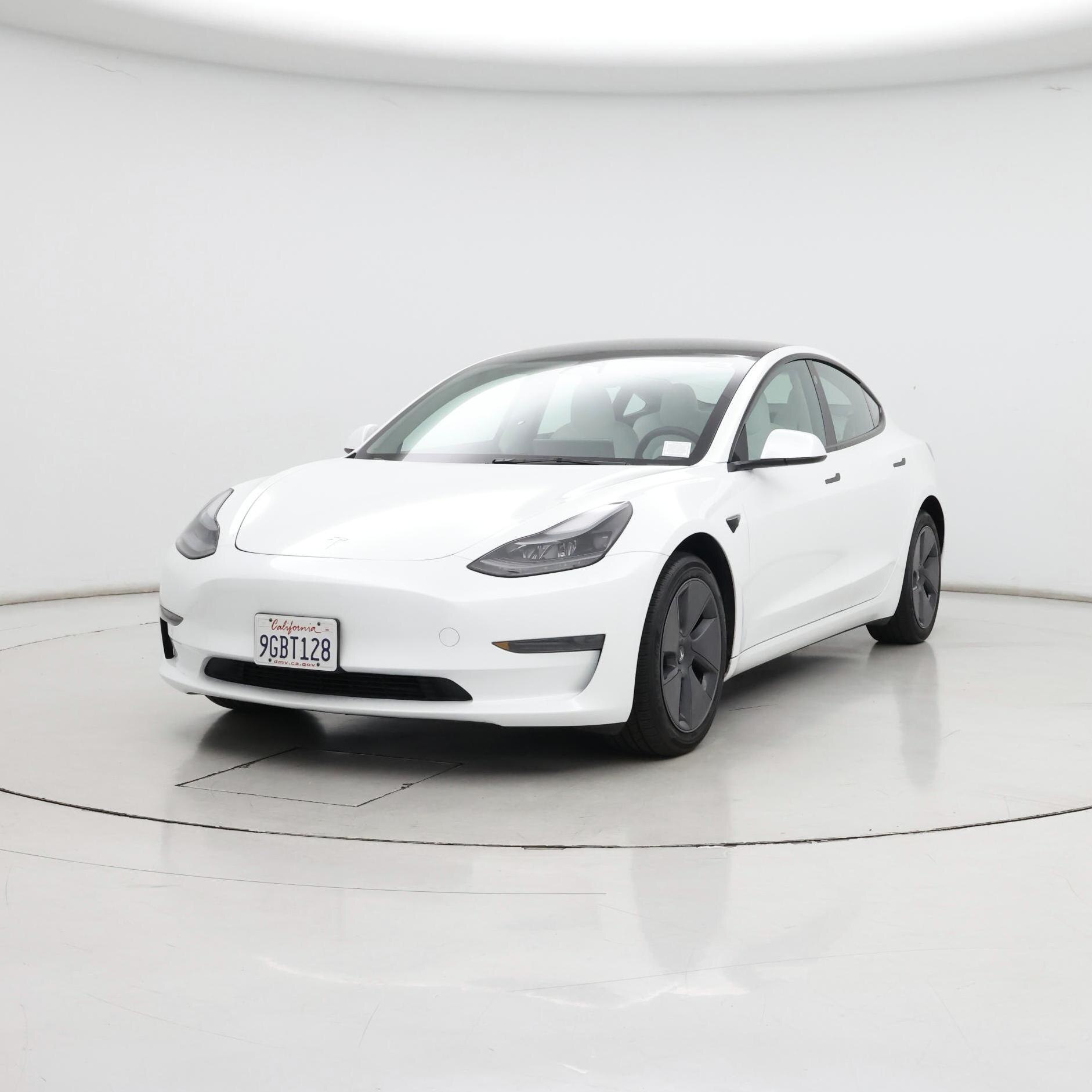 Thumbnail: 2023 Tesla Model 3 - 4