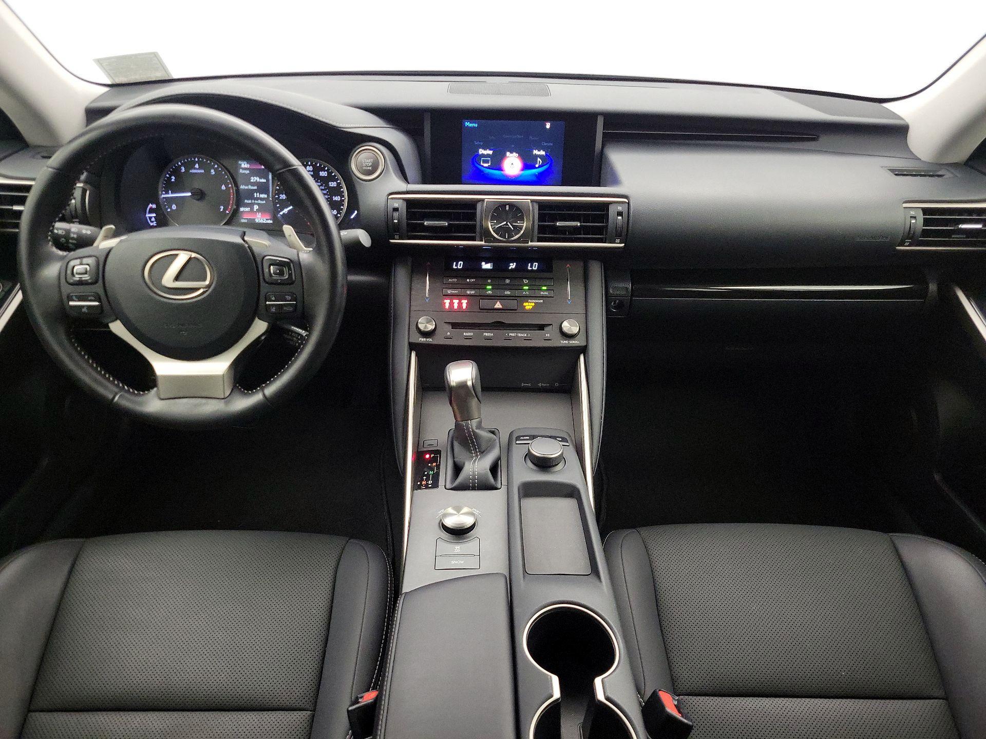 Thumbnail: 2019 Lexus IS - 9